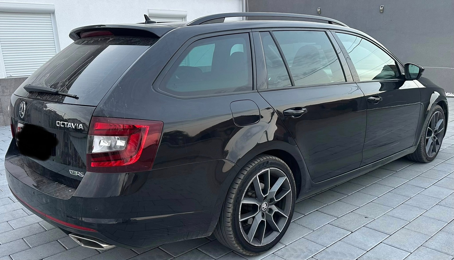 SKODA Octavia Combi 2.0 TDI RS 4x4 DSG-image-3