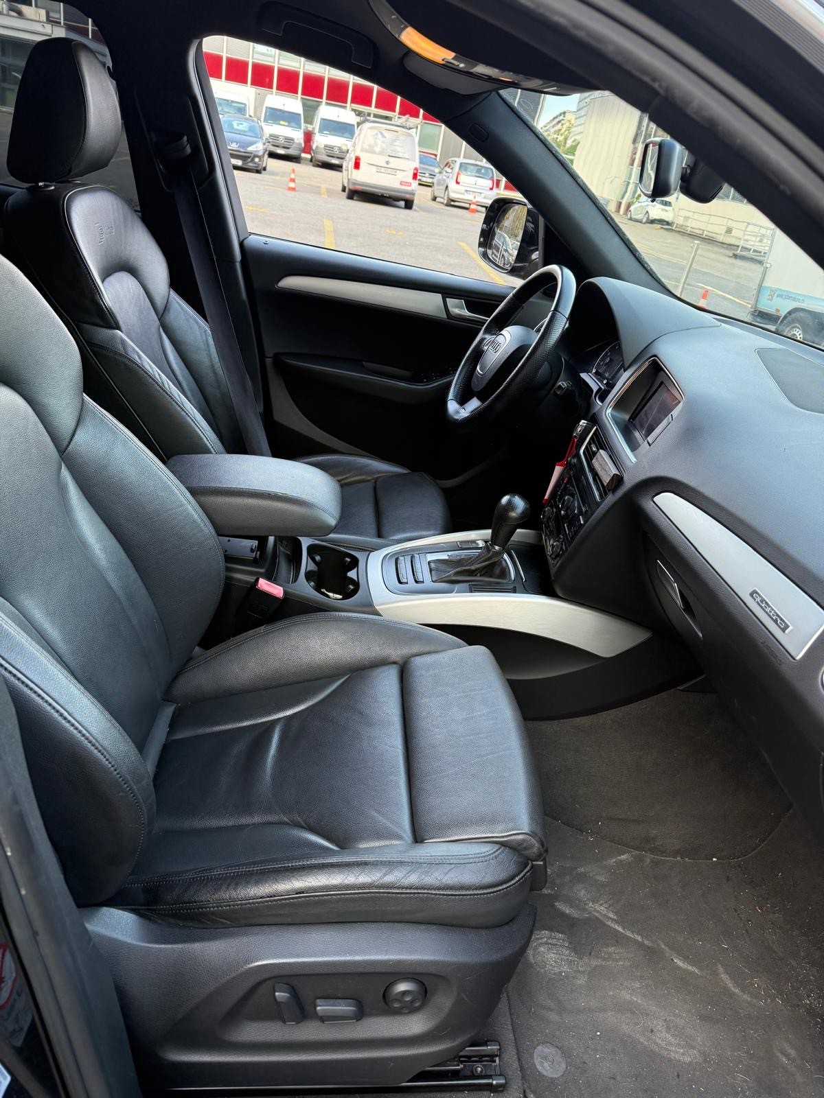 AUDI Q5 2.0 TFSI quattro S-tronic-image-8