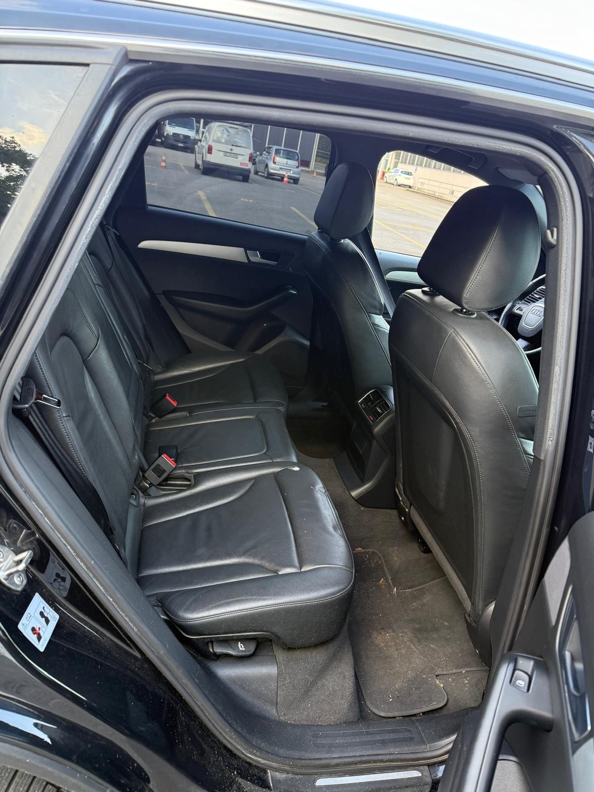 AUDI Q5 2.0 TFSI quattro S-tronic-image-6