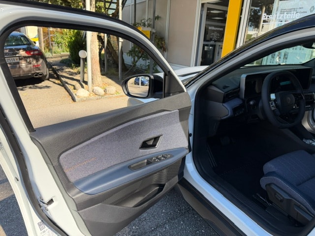 RENAULT R4 E-Tech Comfort Range 52 Plein Sud kWh Techno-image-12