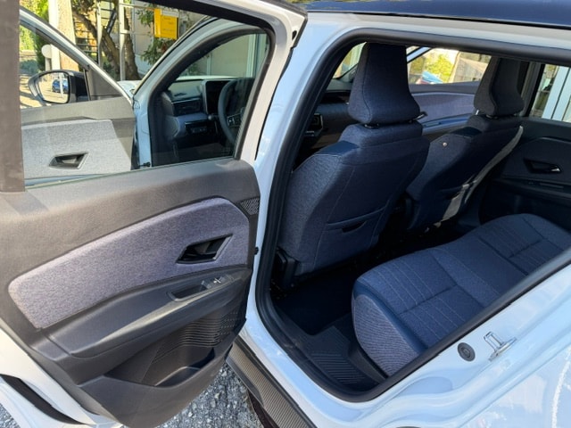 RENAULT R4 E-Tech Comfort Range 52 Plein Sud kWh Techno-image-10