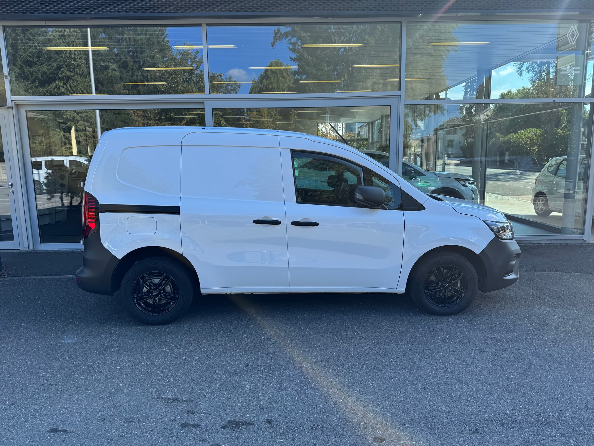 RENAULT Kangoo Van 1.3TCe Open Sesame 130 PF Extra EDC-image-1