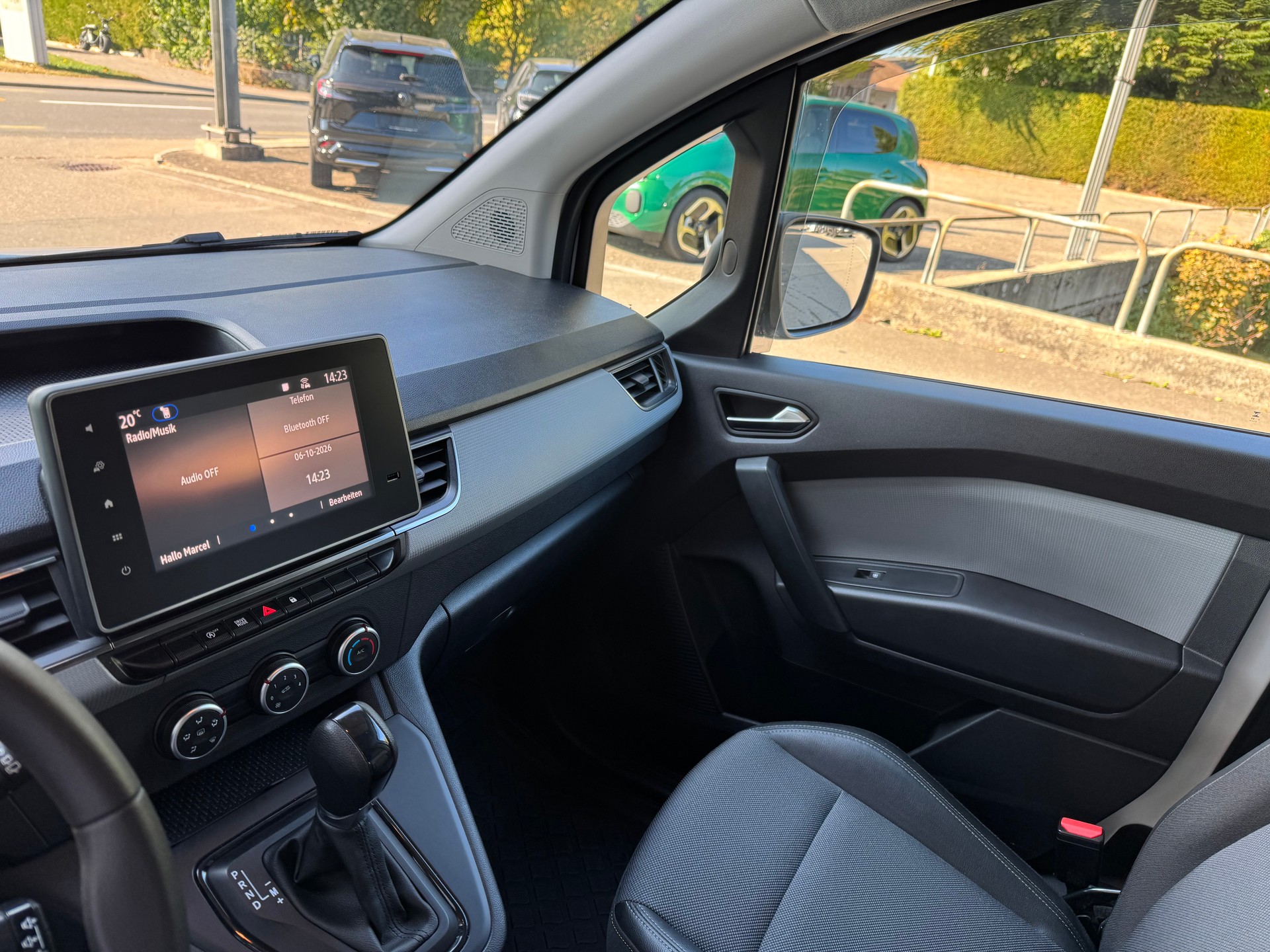 RENAULT Kangoo Van 1.3TCe Open Sesame 130 PF Extra EDC-image-12
