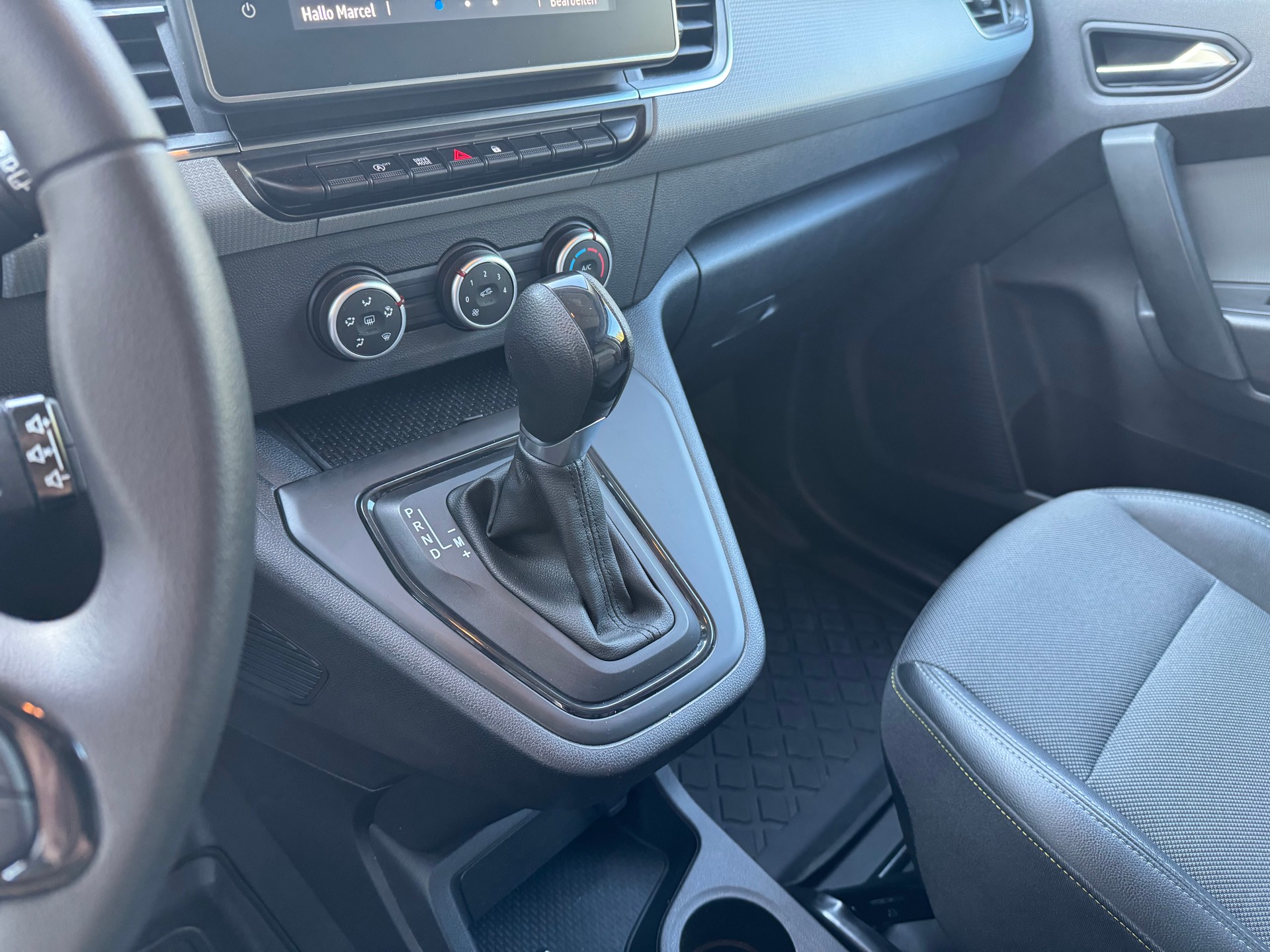 RENAULT Kangoo Van 1.3TCe Open Sesame 130 PF Extra EDC-image-15