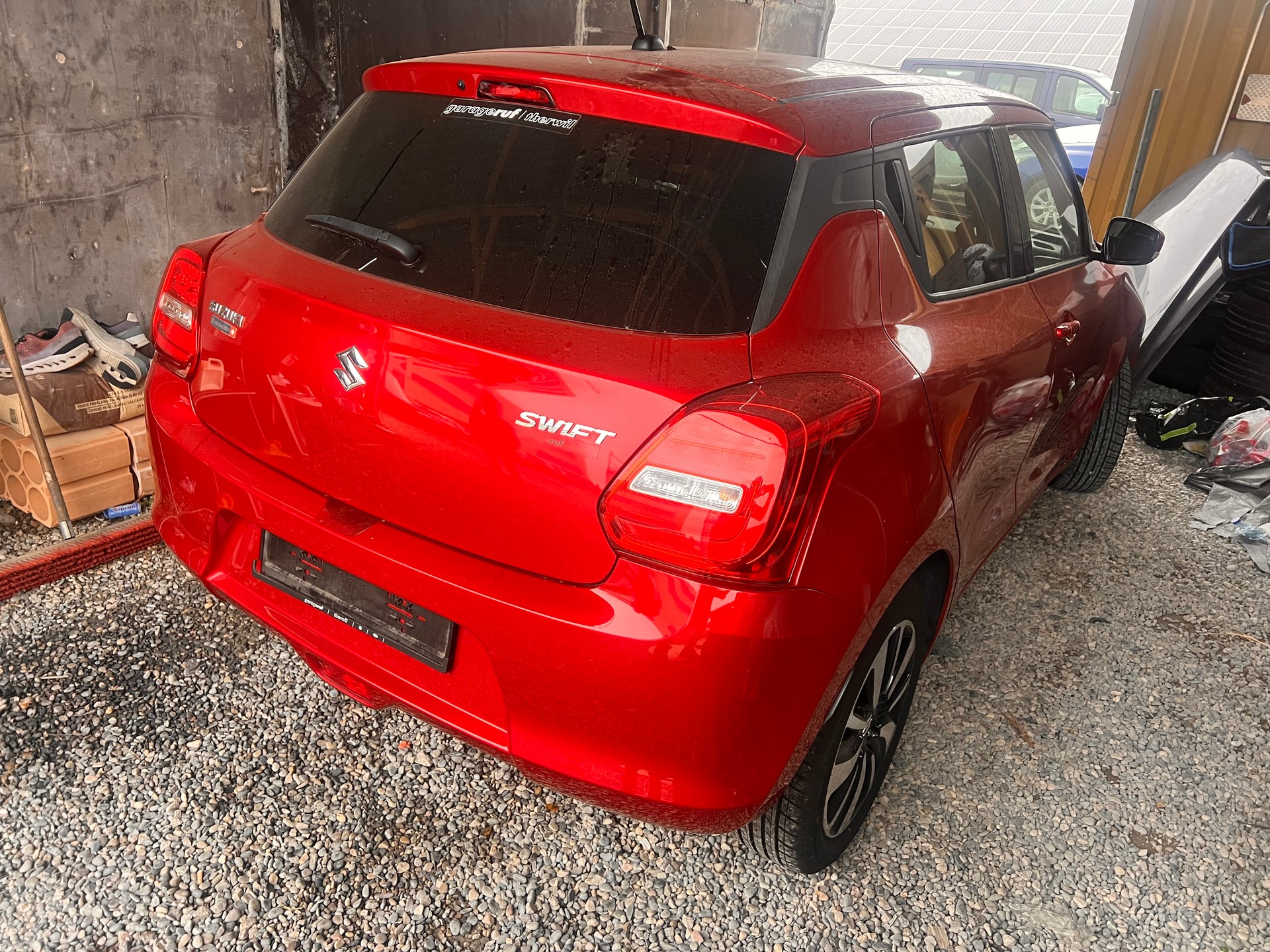 SUZUKI Swift 1.0 12V Compact Top Automatic-image-2