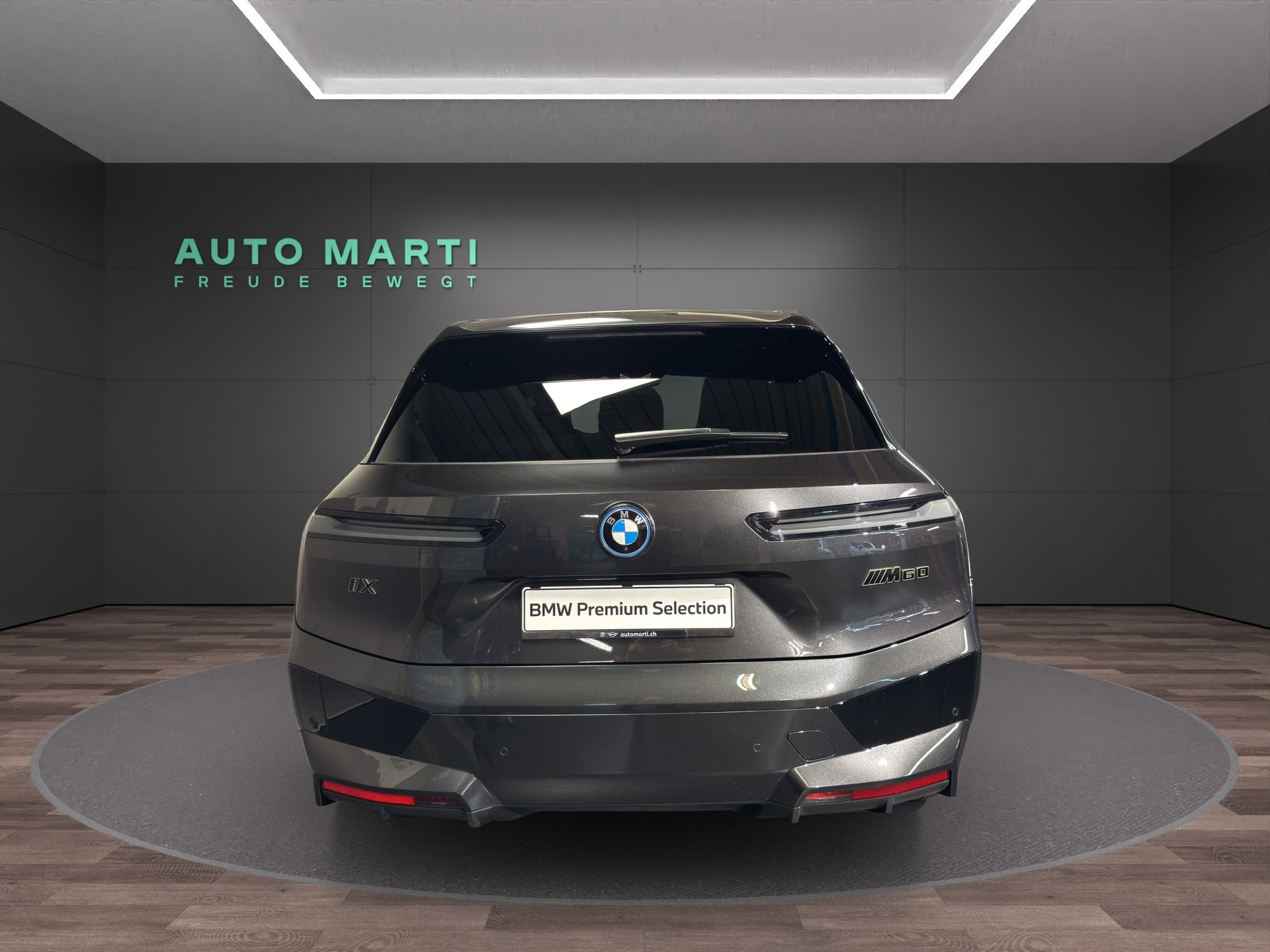 BMW iX M60-image-3