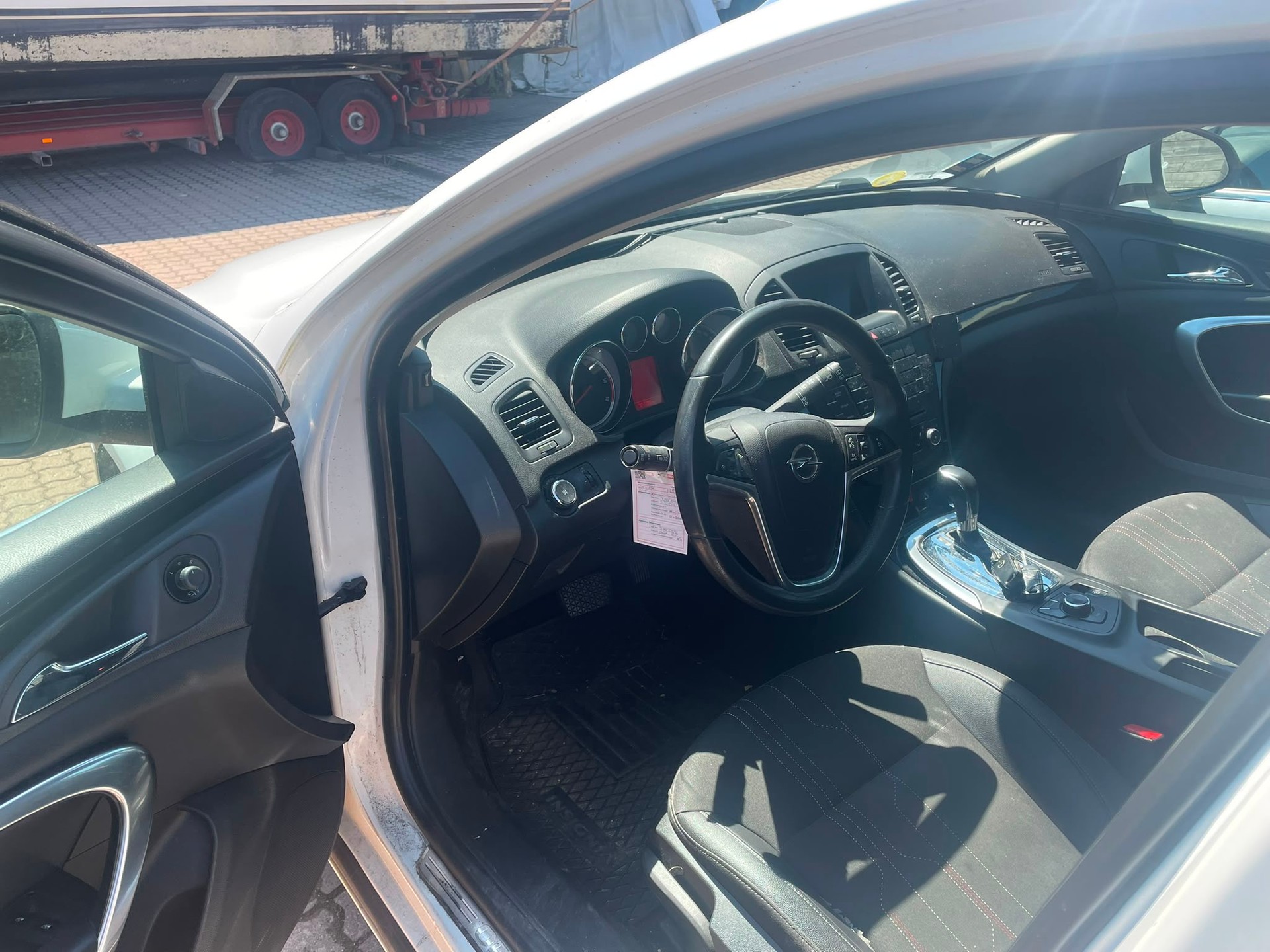 OPEL INSIGNIA-image-2
