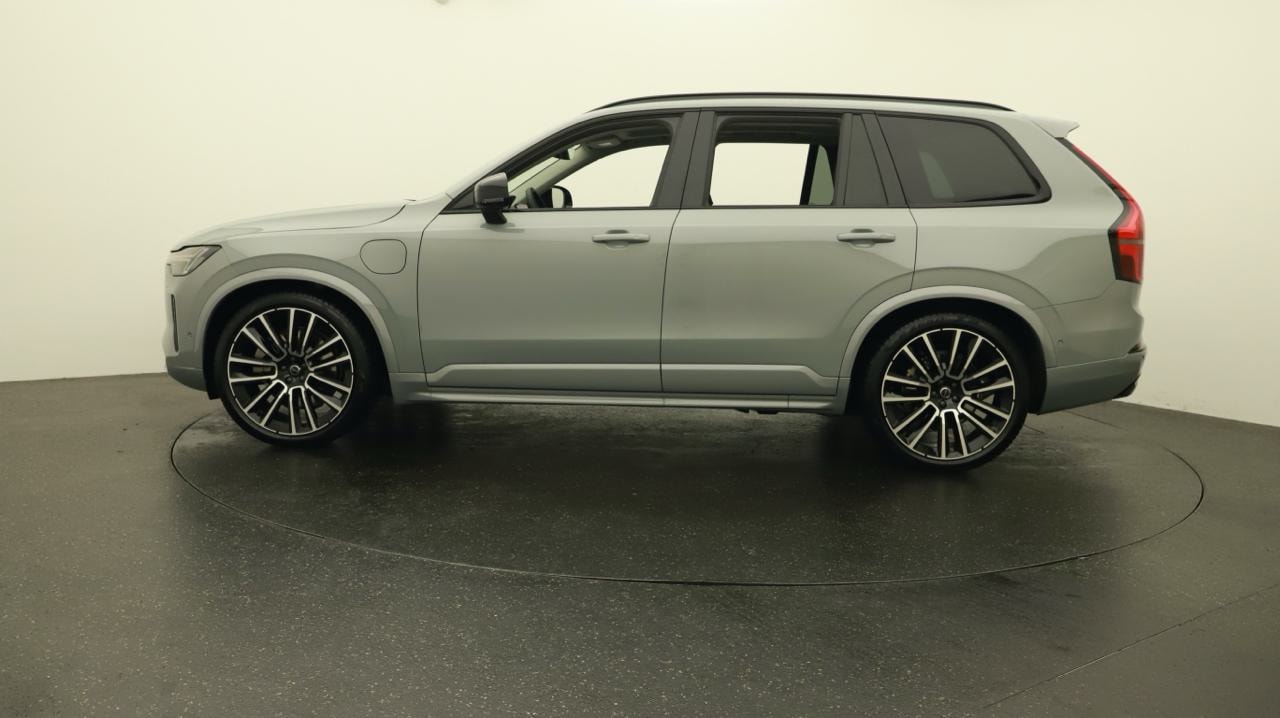 VOLVO XC90 T8 AWD PluginHybrid Plus Dark Geartronic-showroom-element-1