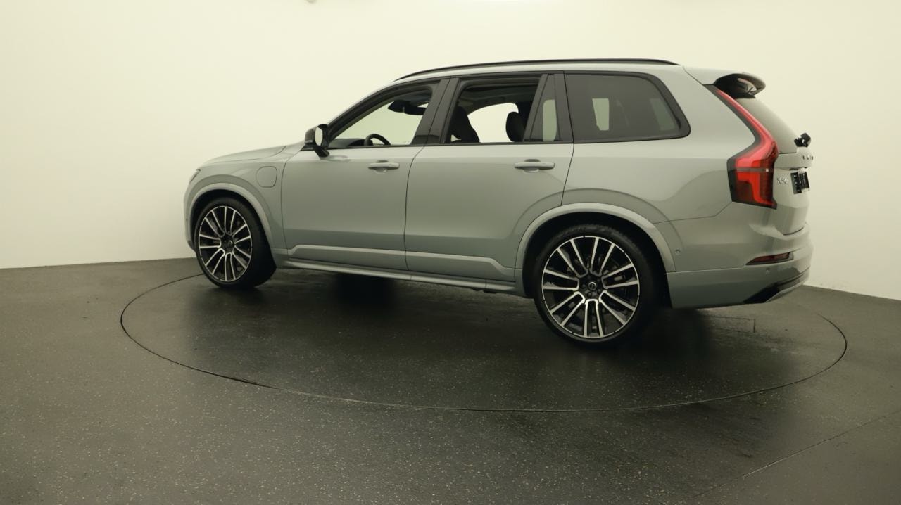 VOLVO XC90 T8 AWD PluginHybrid Plus Dark Geartronic-showroom-element-2