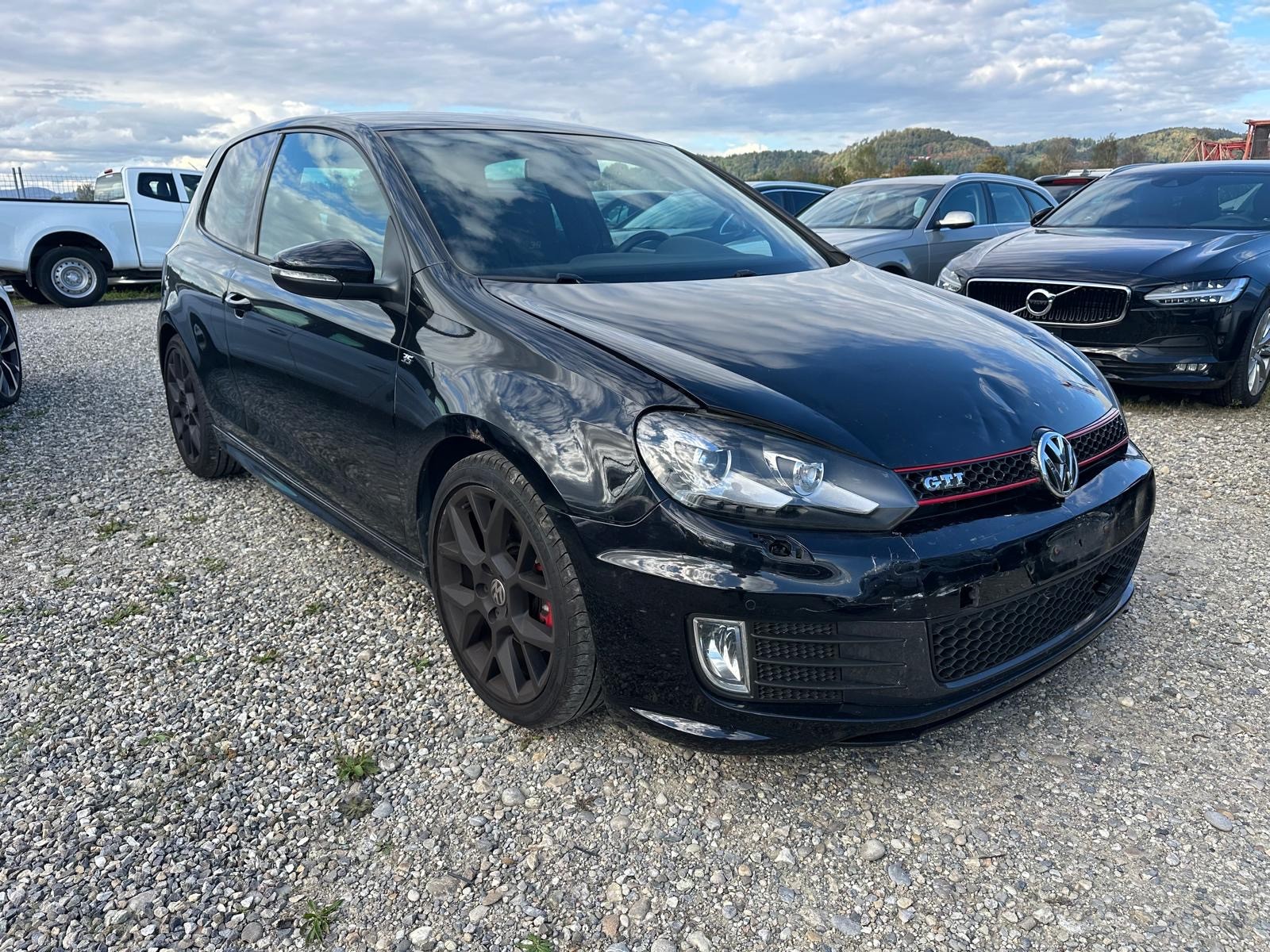 VW Golf 2.0 TSI GTI Edition 35-image-2