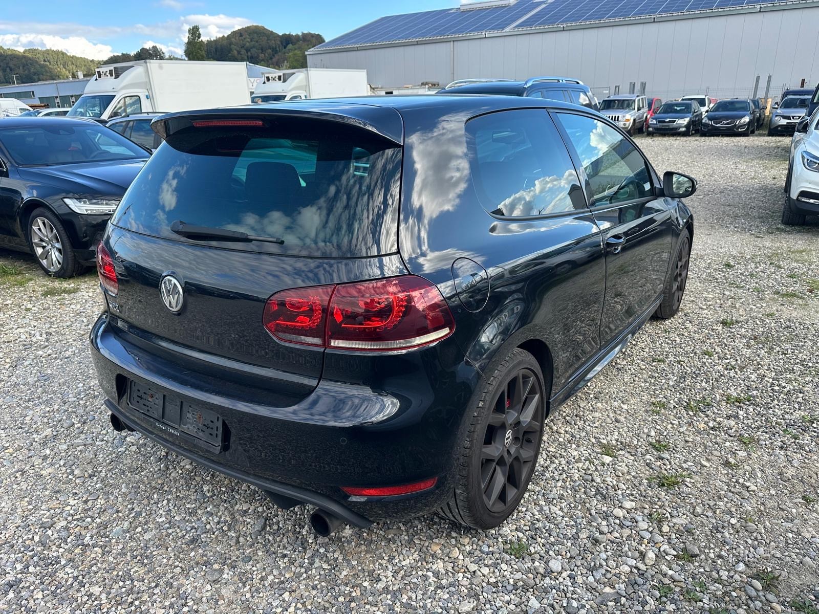 VW Golf 2.0 TSI GTI Edition 35-image-5