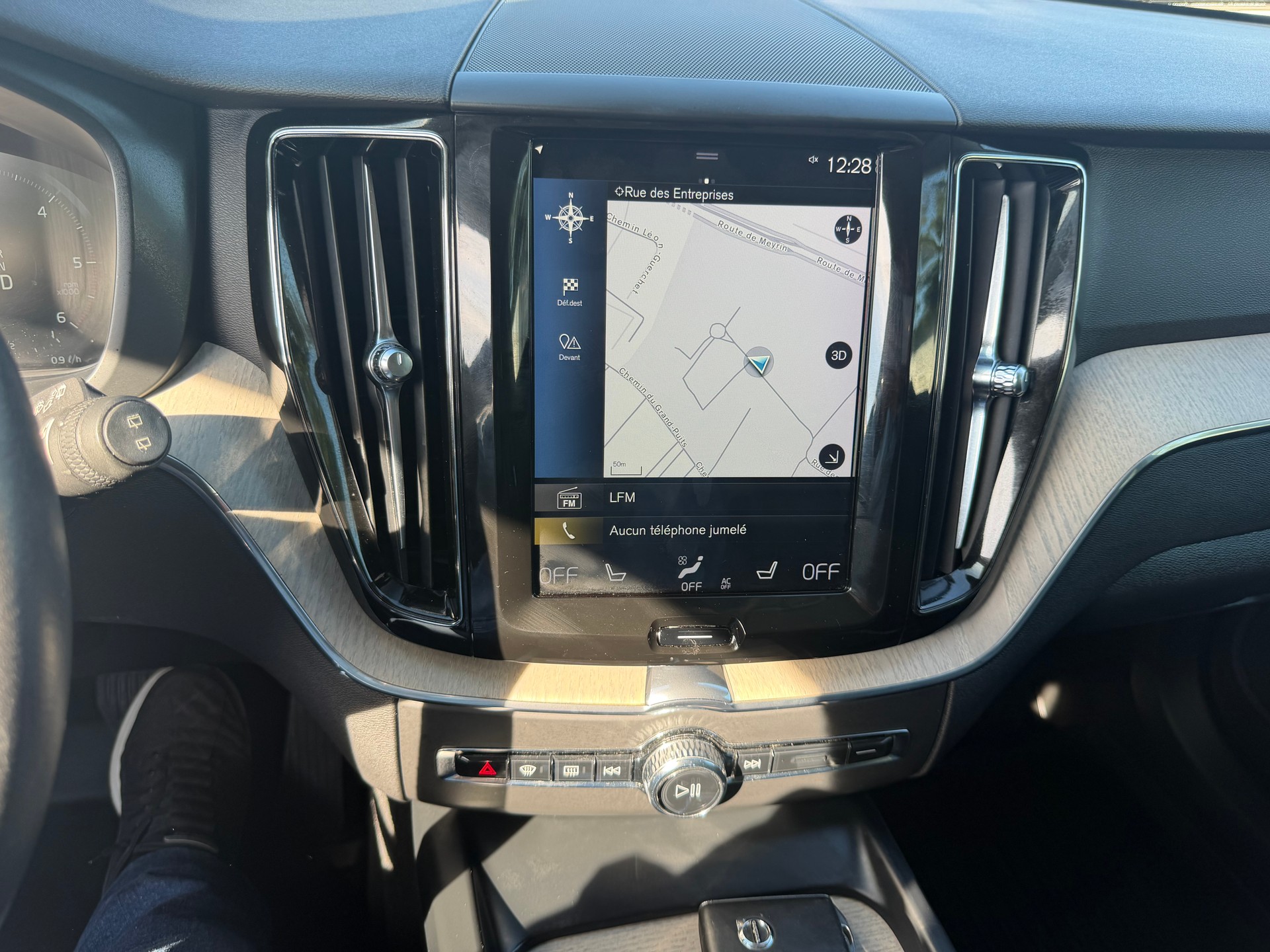 VOLVO XC60 D4 AWD Inscription Geartronic-image-12