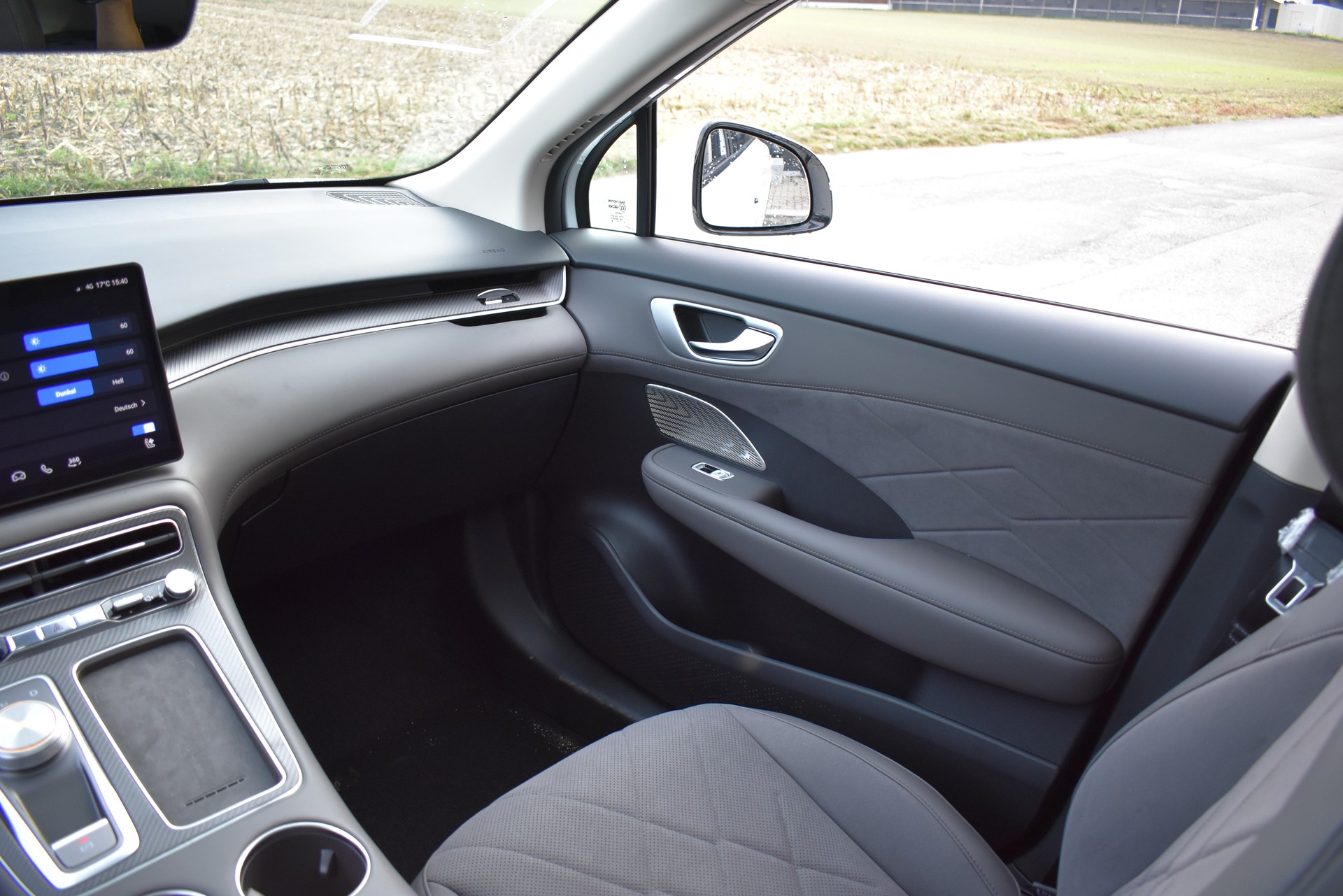 MG S6 EV 77kWh Luxury AWD-image-10