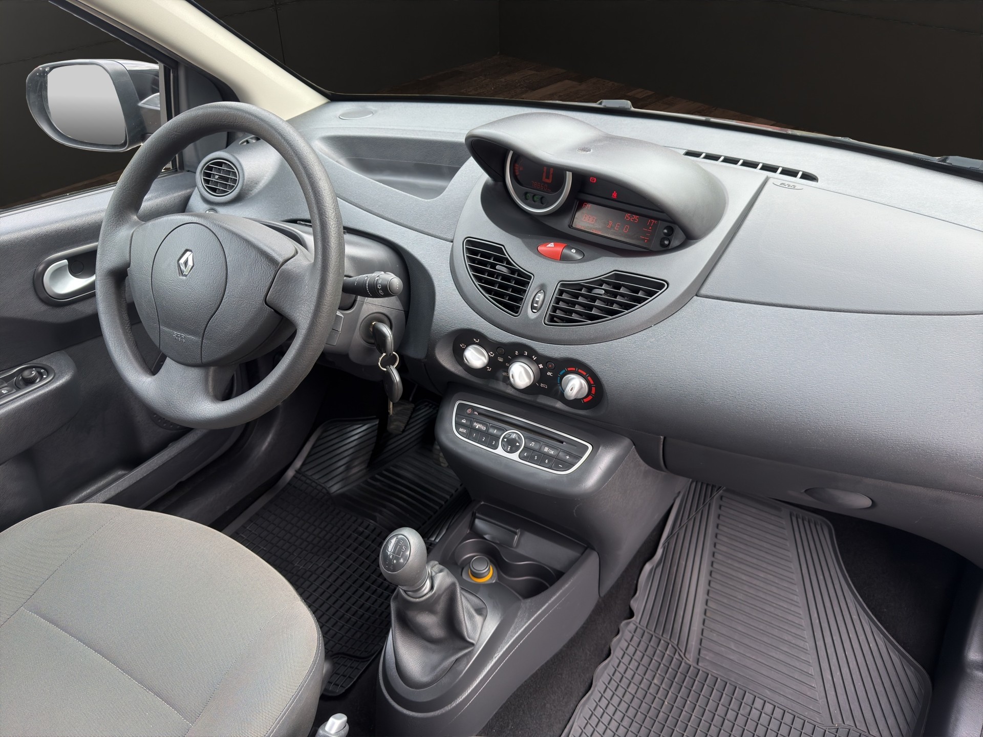 RENAULT Twingo 1.2 16V Dynamique-image-11