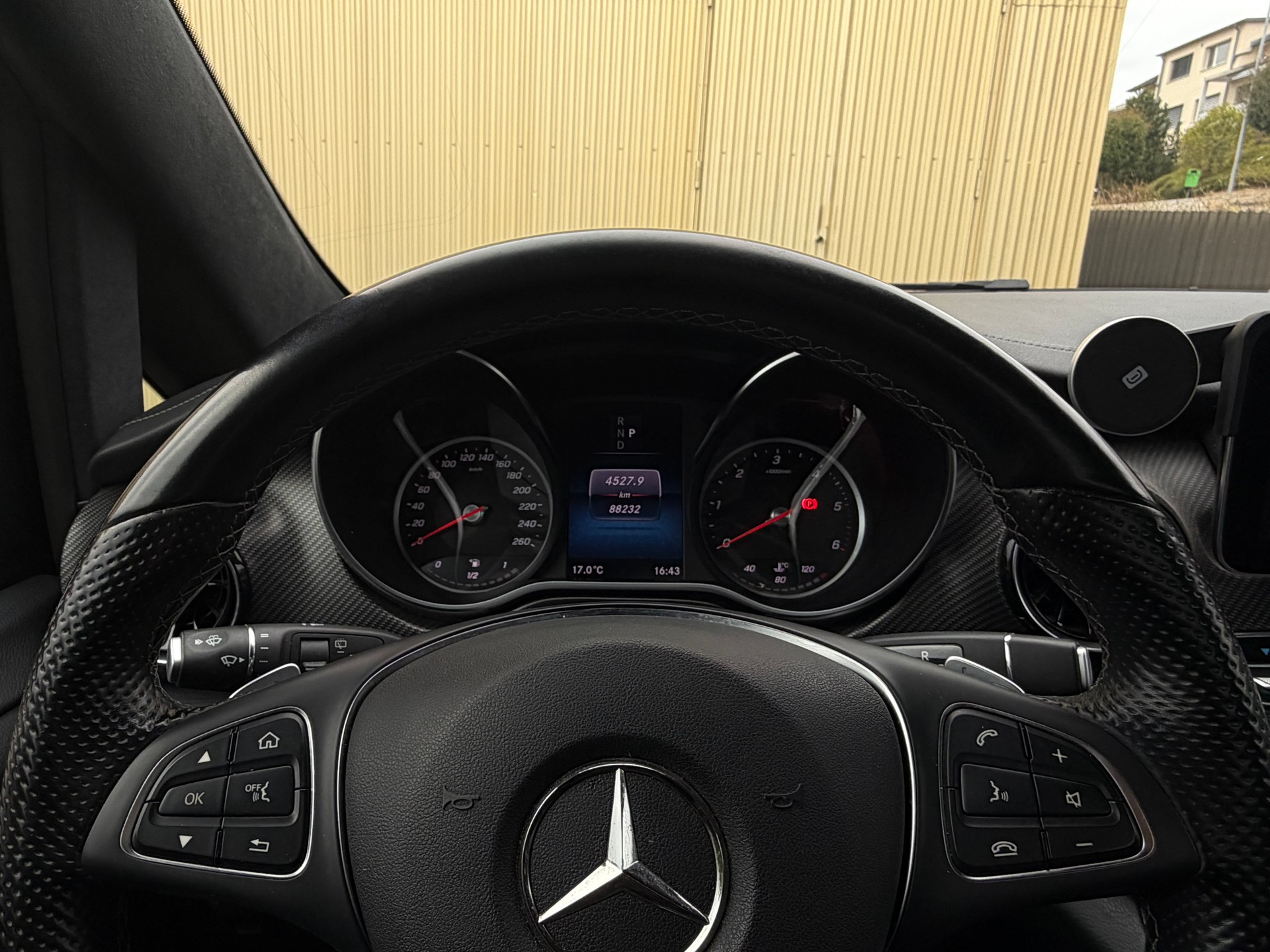 MERCEDES-BENZ V 300 d lang Avantgarde 4Matic 9G-Tronic AMG Line-image-7