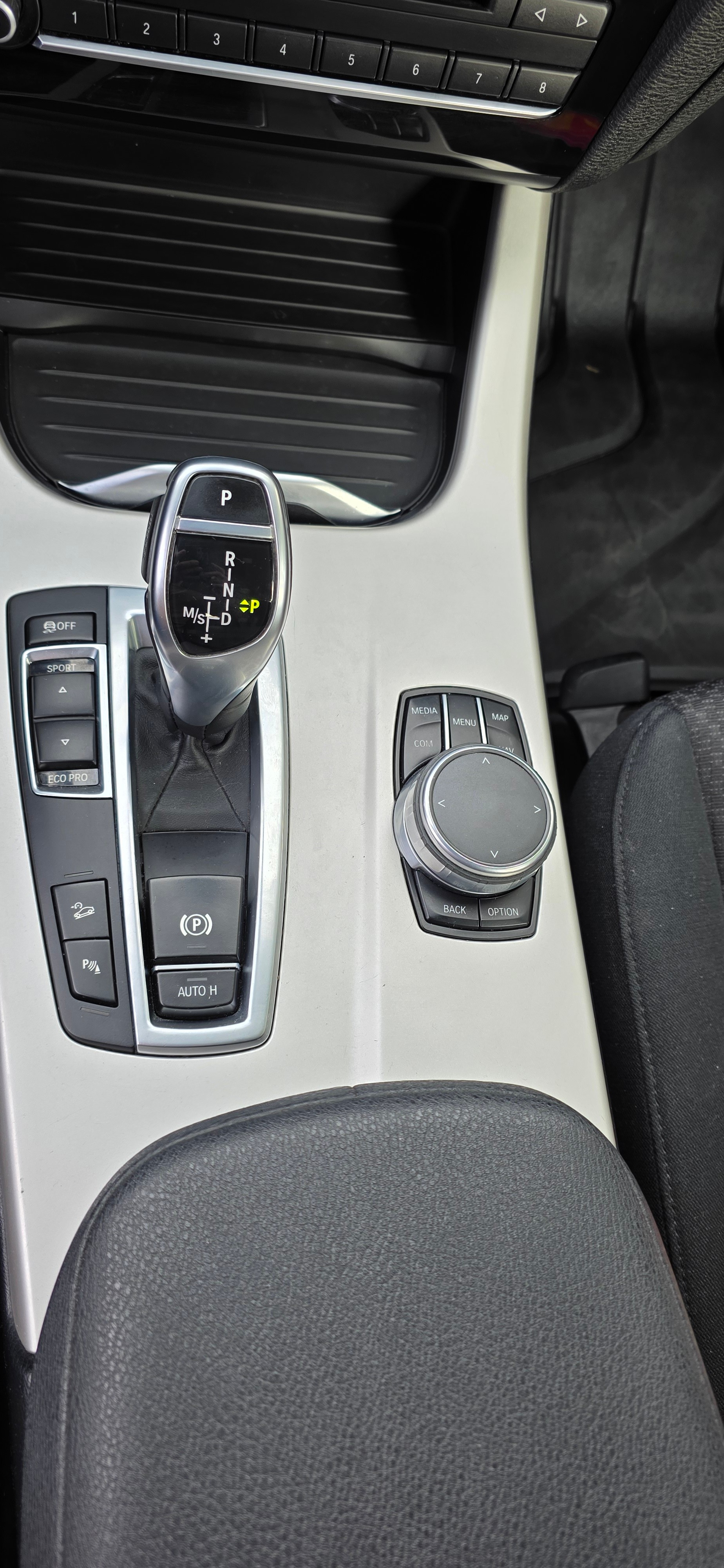 BMW 28i xDrive-image-4