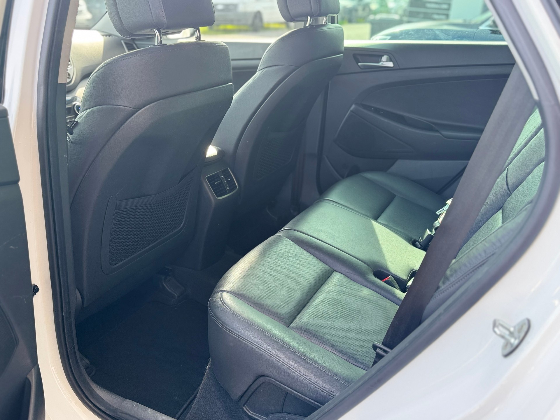 HYUNDAI Tucson 2.0 CRDI Vertex 4WD-image-8