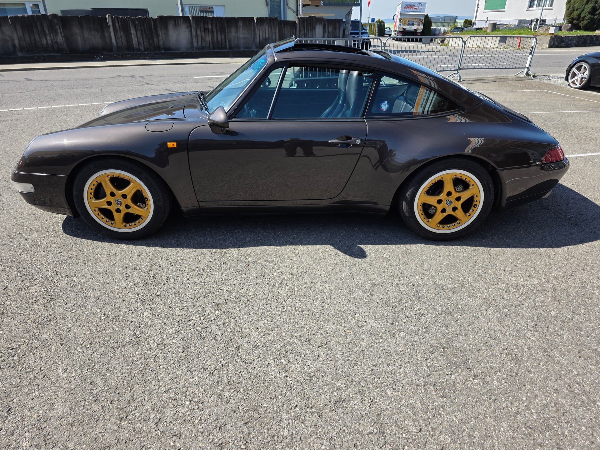 PORSCHE 911 Targa-image-1