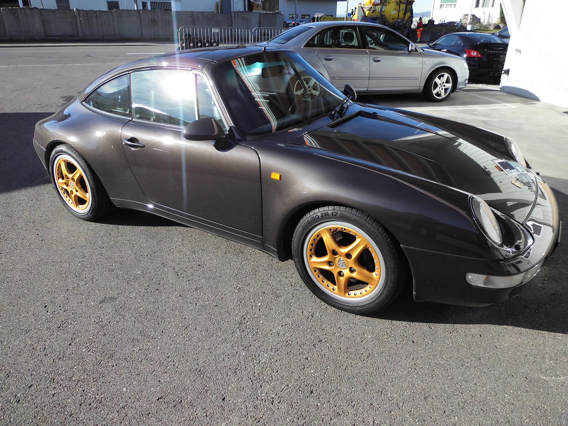 PORSCHE 911 Targa-image-2