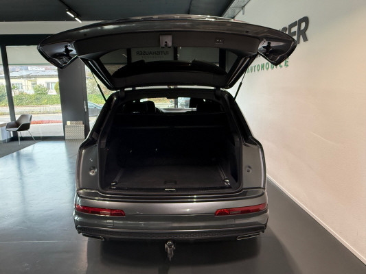 AUDI Q7 50 TDI quattro-image-5