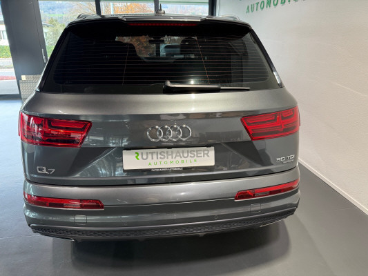 AUDI Q7 50 TDI quattro-image-4