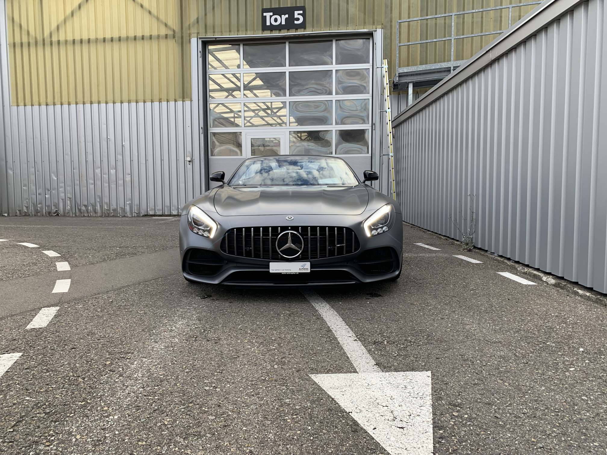 Car photo