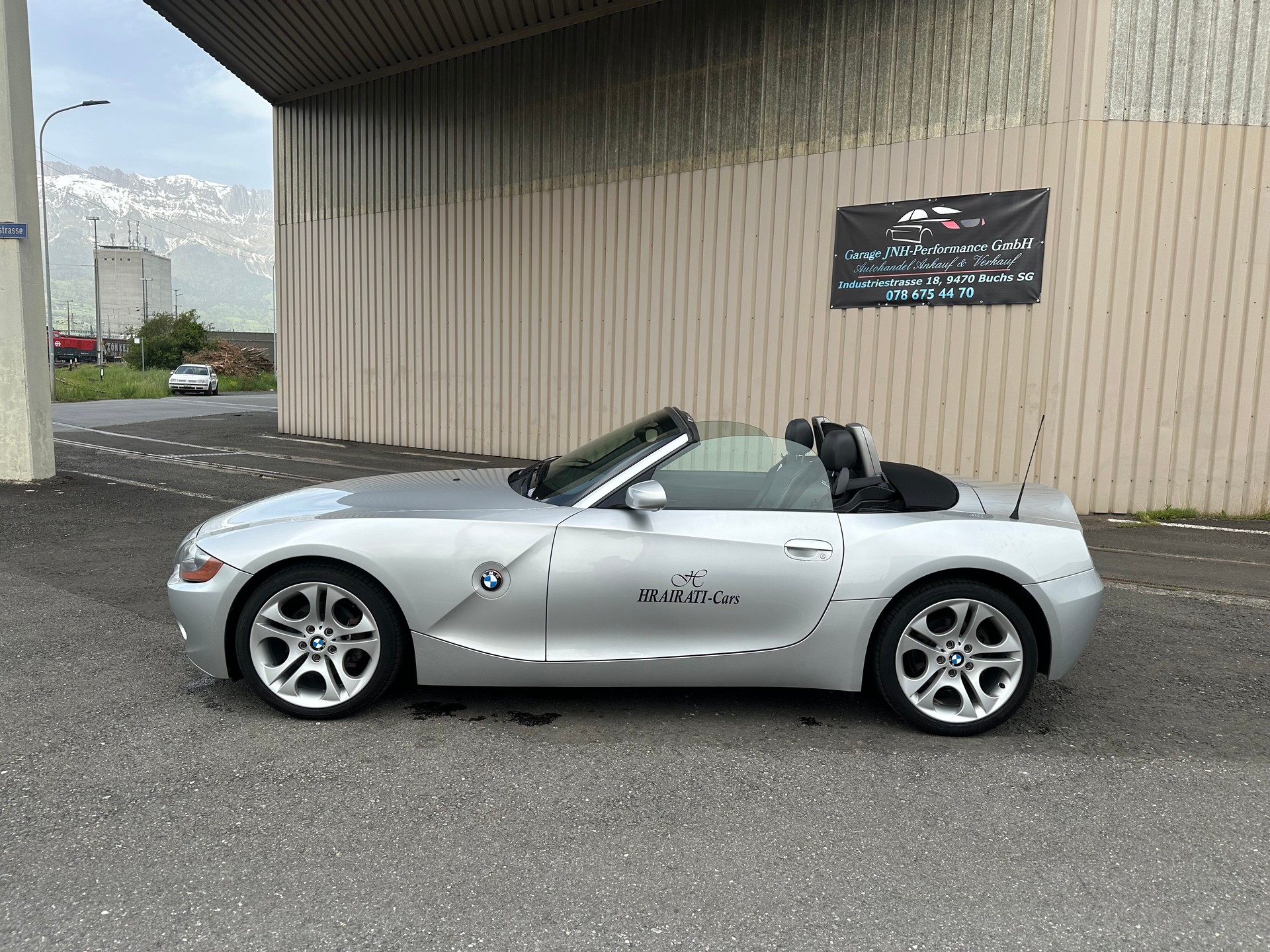 BMW Z4 3.0i Roadster-image-3