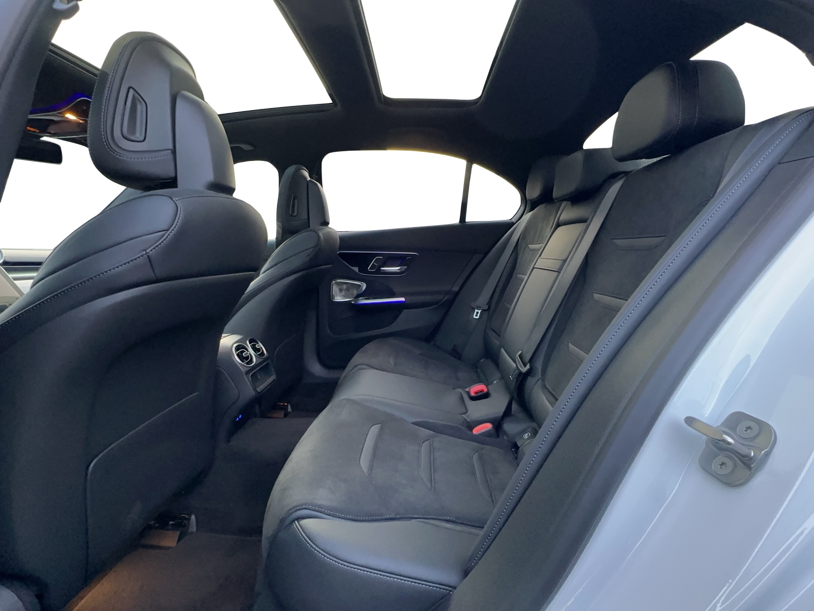 MERCEDES-BENZ C 63 S AMG 4M E Perf.-image-17