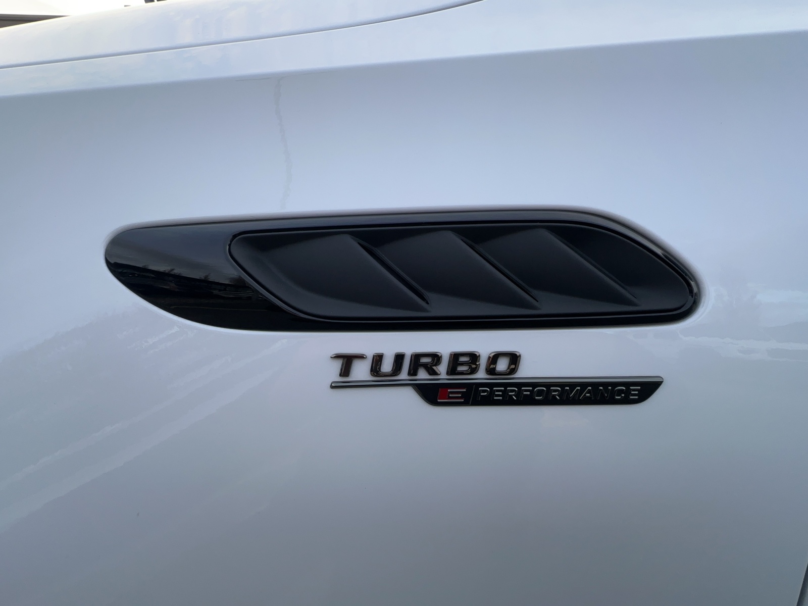 MERCEDES-BENZ C 63 S AMG 4M E Perf.-image-25