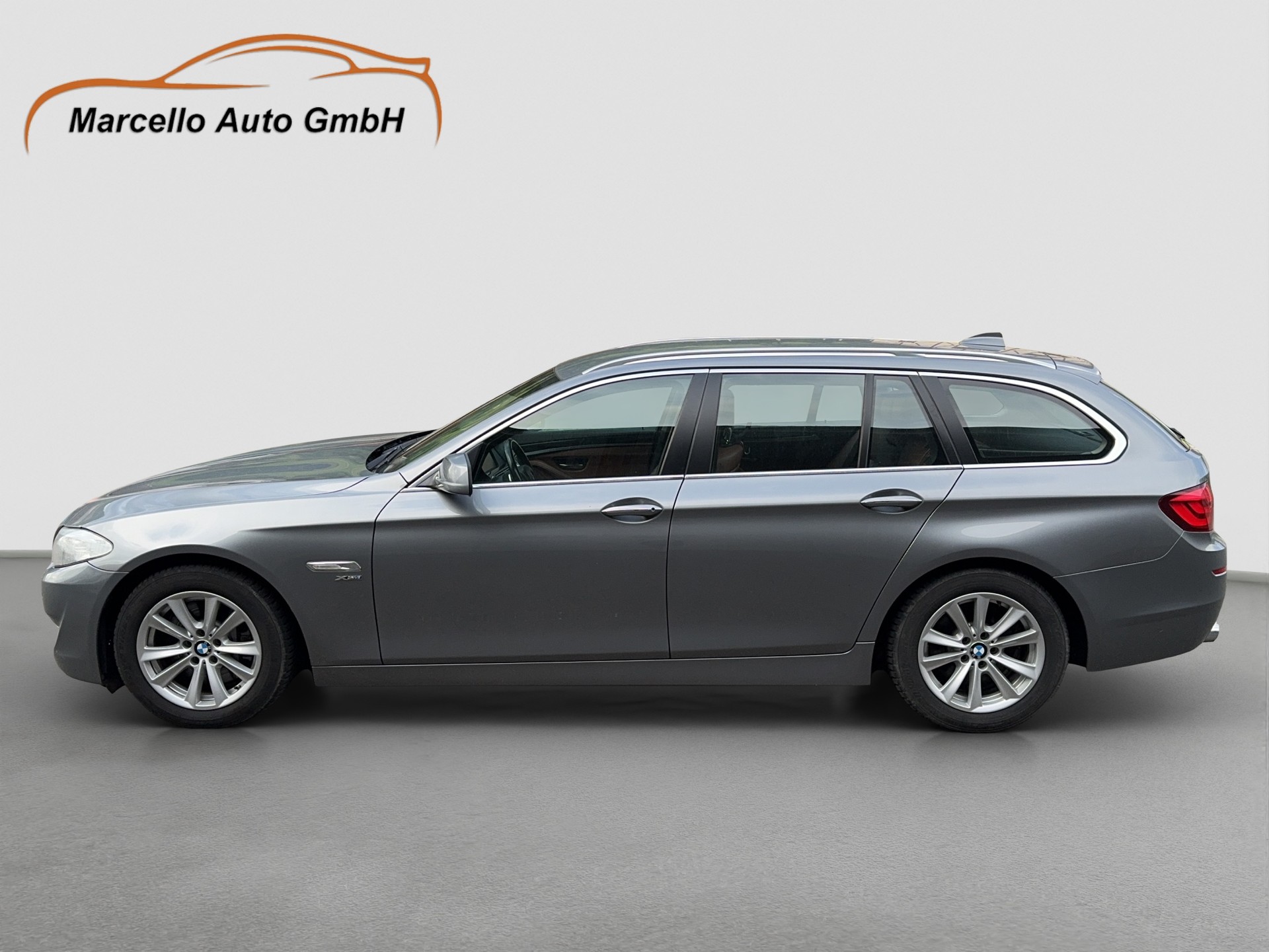 BMW 525d xDrive Touring Steptronic-image-1