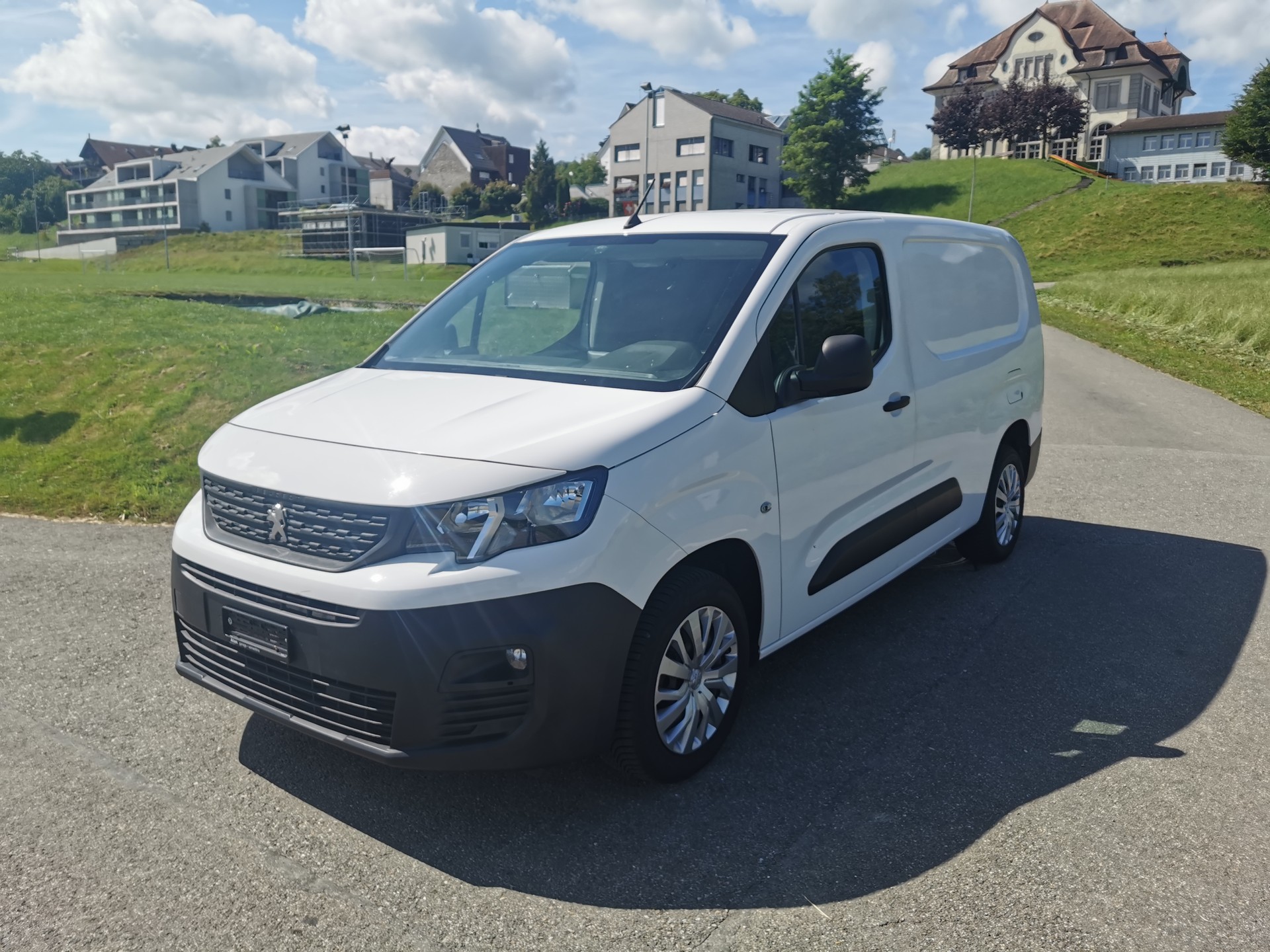 PEUGEOT Partner 1.6 Blue HDi s/s Asphalt Long 1000kg