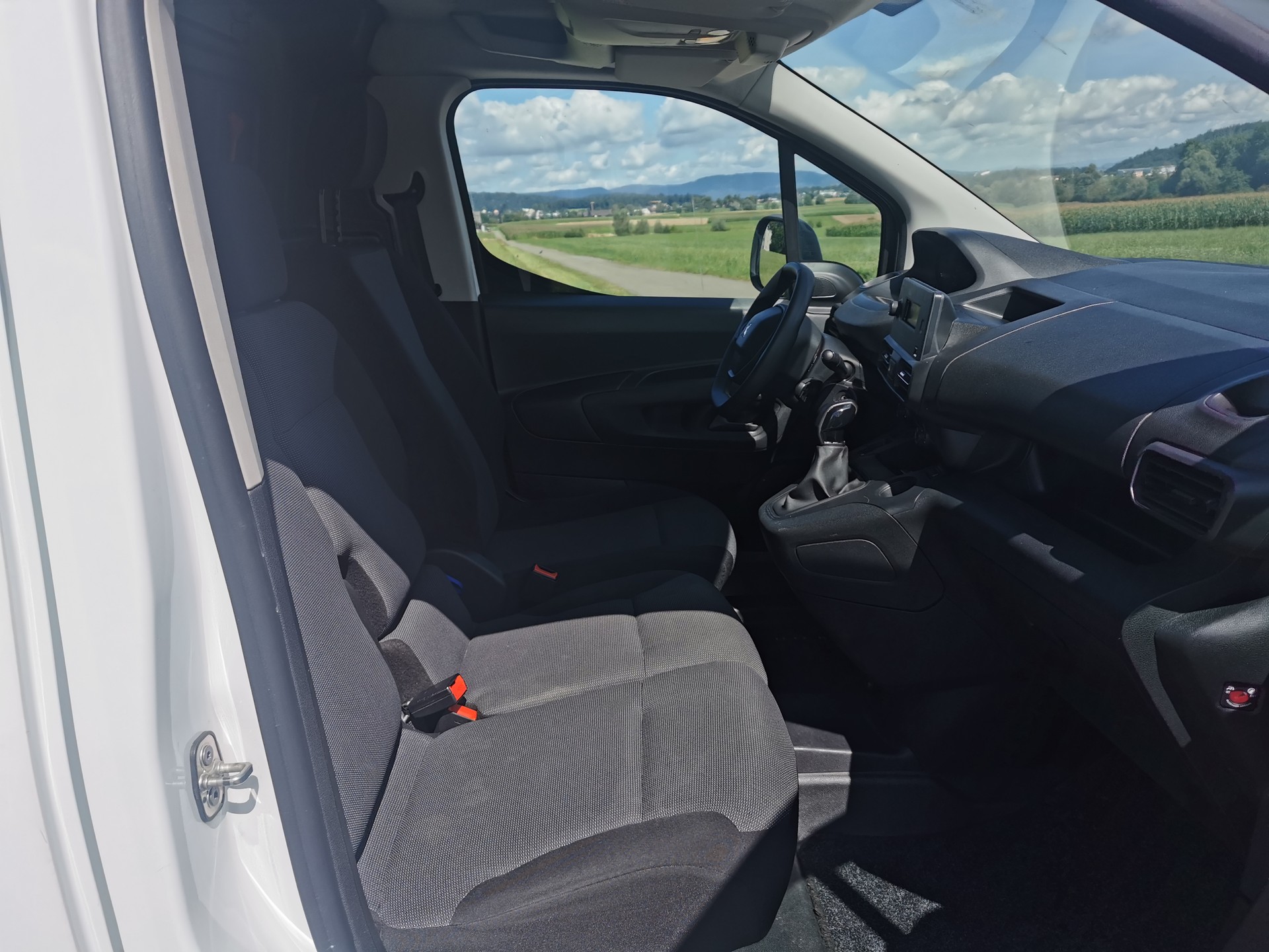 PEUGEOT Partner 1.6 Blue HDi s/s Asphalt Long 1000kg-image-5