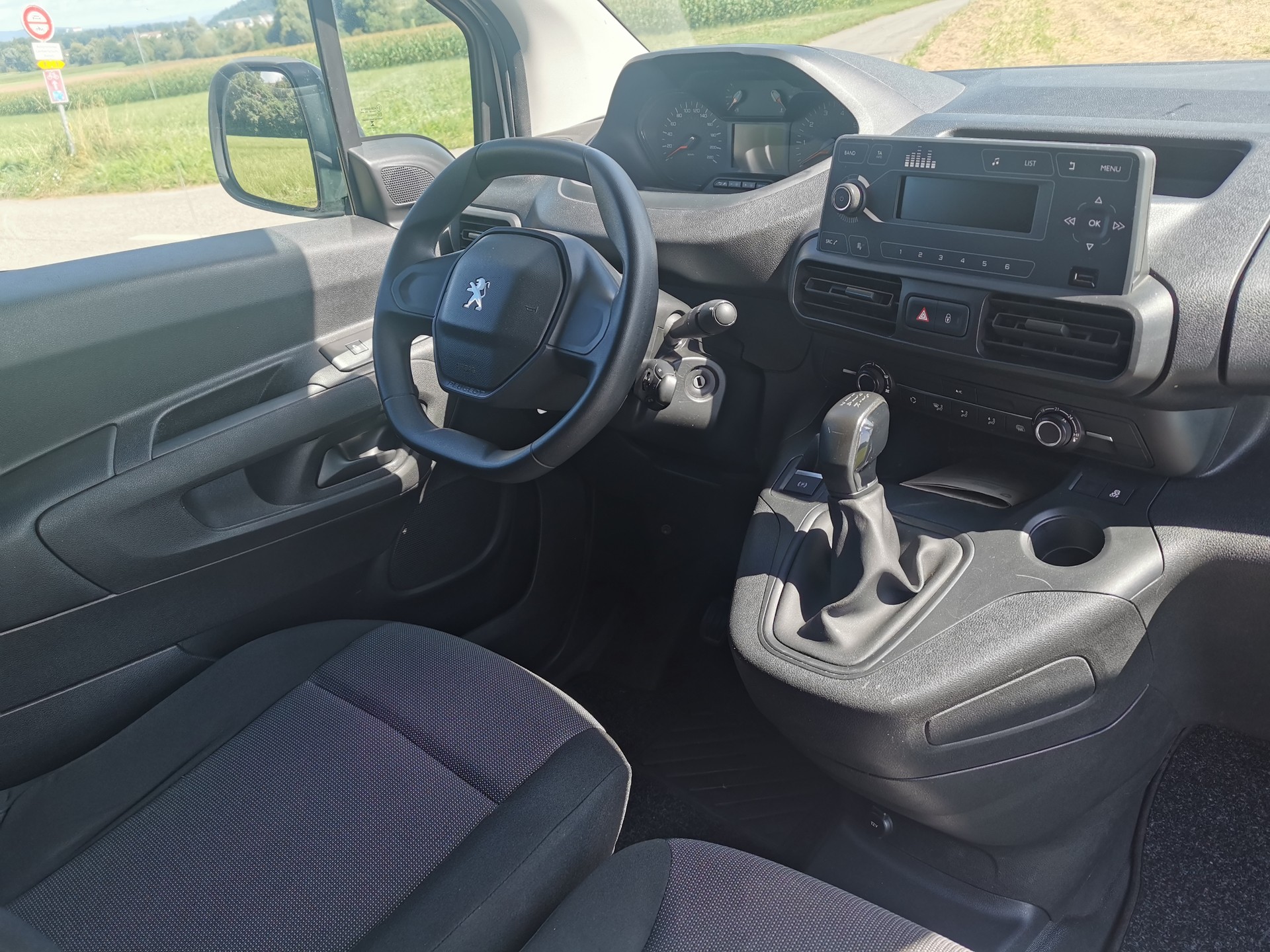 PEUGEOT Partner 1.6 Blue HDi s/s Asphalt Long 1000kg-image-4