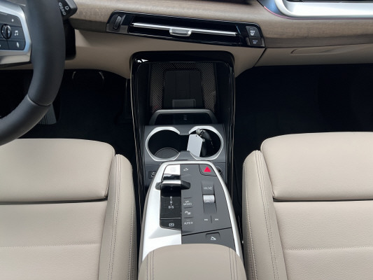 BMW X1 sDr20i 48V M Sport Pro-image-11