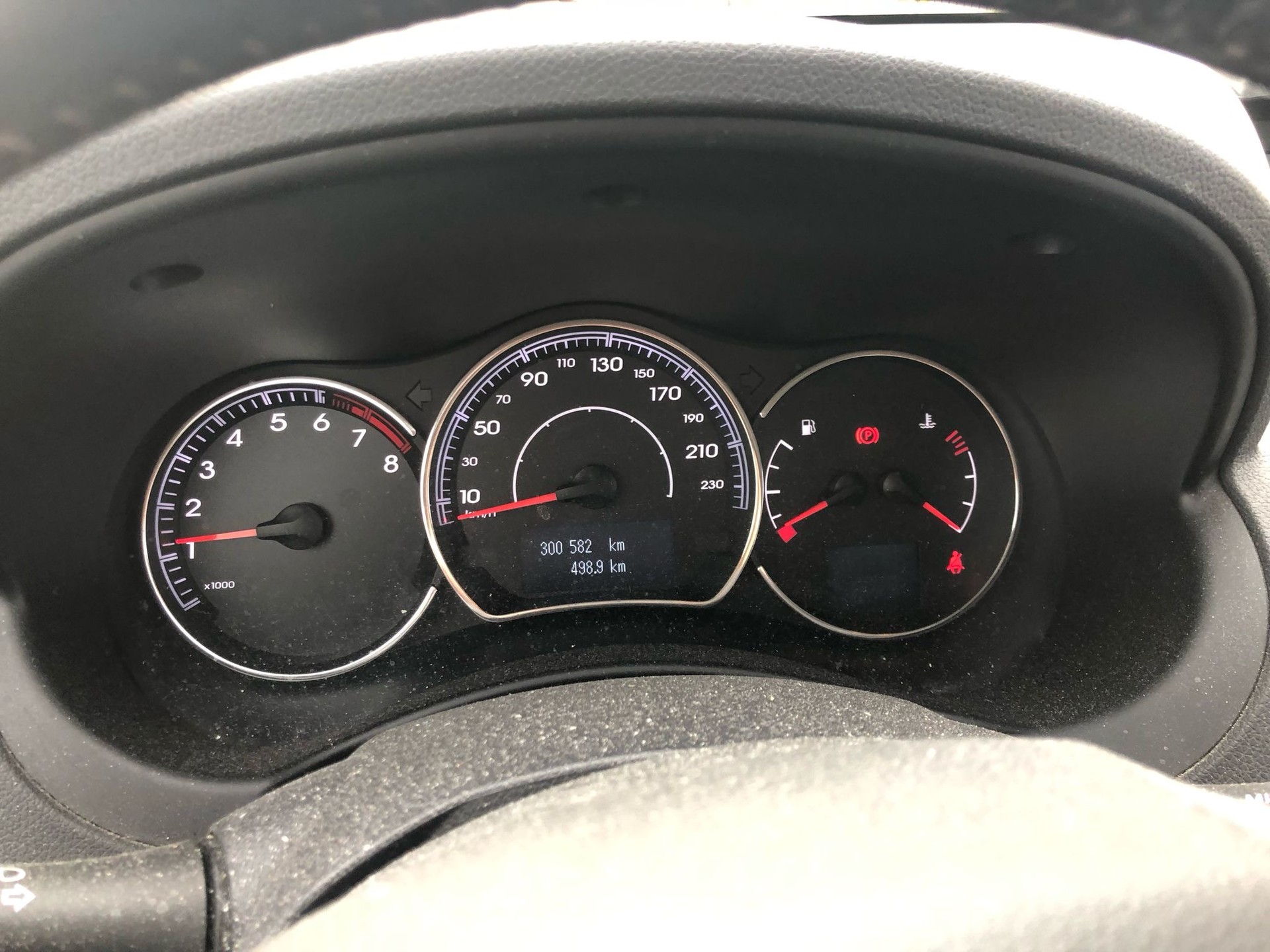 RENAULT Koleos 2.5 Expression 4x4-image-8