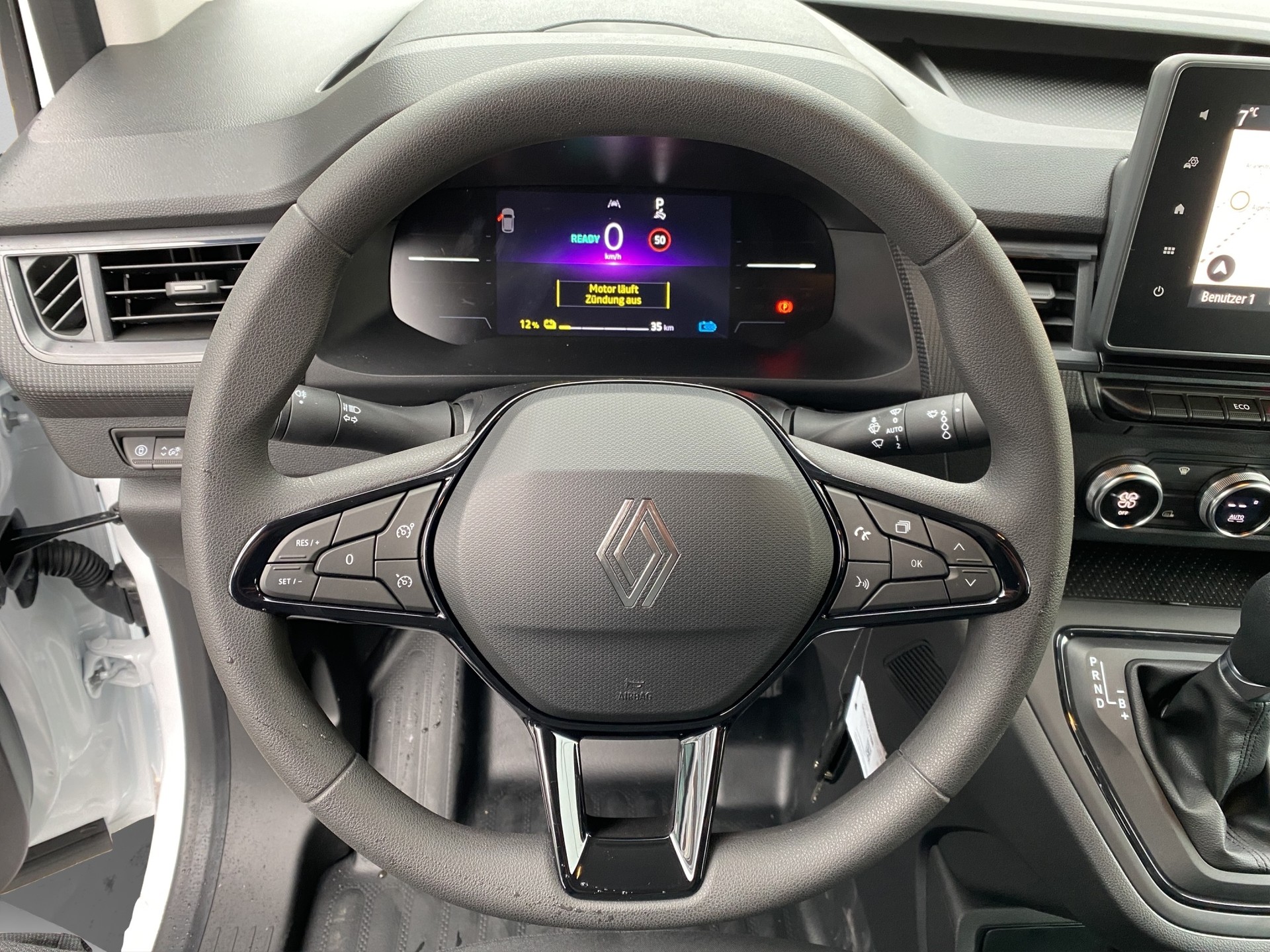RENAULT Kangoo Van EV45 Standard L2 22kW Advance 5-Platz-image-14