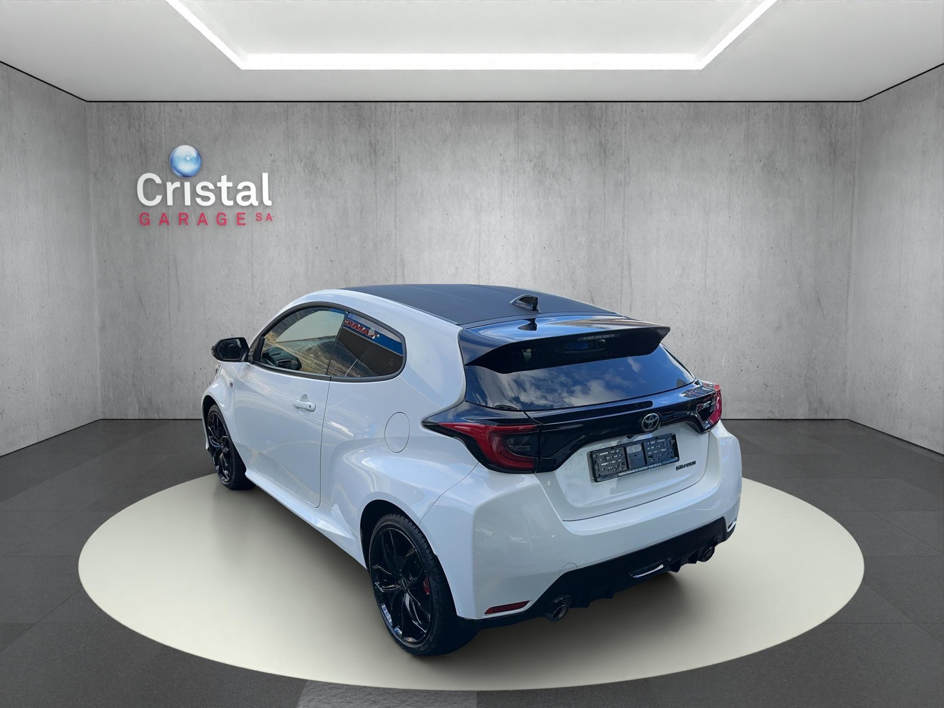 TOYOTA GR Yaris 1.6 Turbo Sport 4x4-image-2