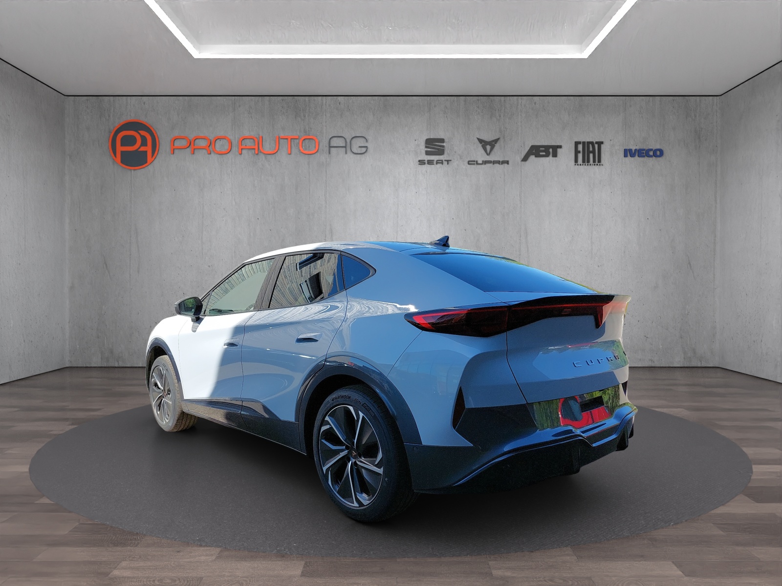 CUPRA Tavascan 77 kWh Edge 4D-image-2