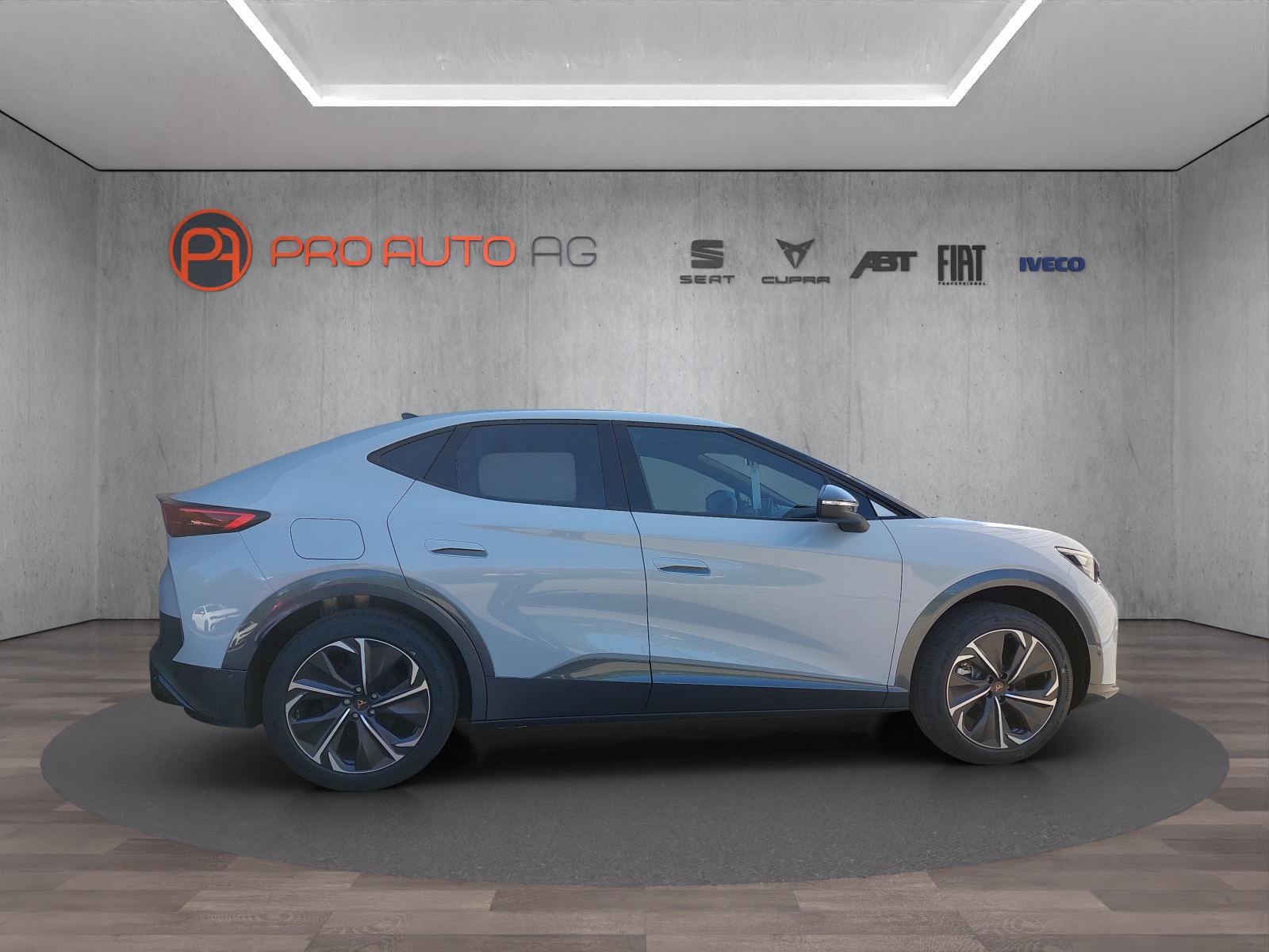 CUPRA Tavascan 77 kWh Edge 4D-image-5
