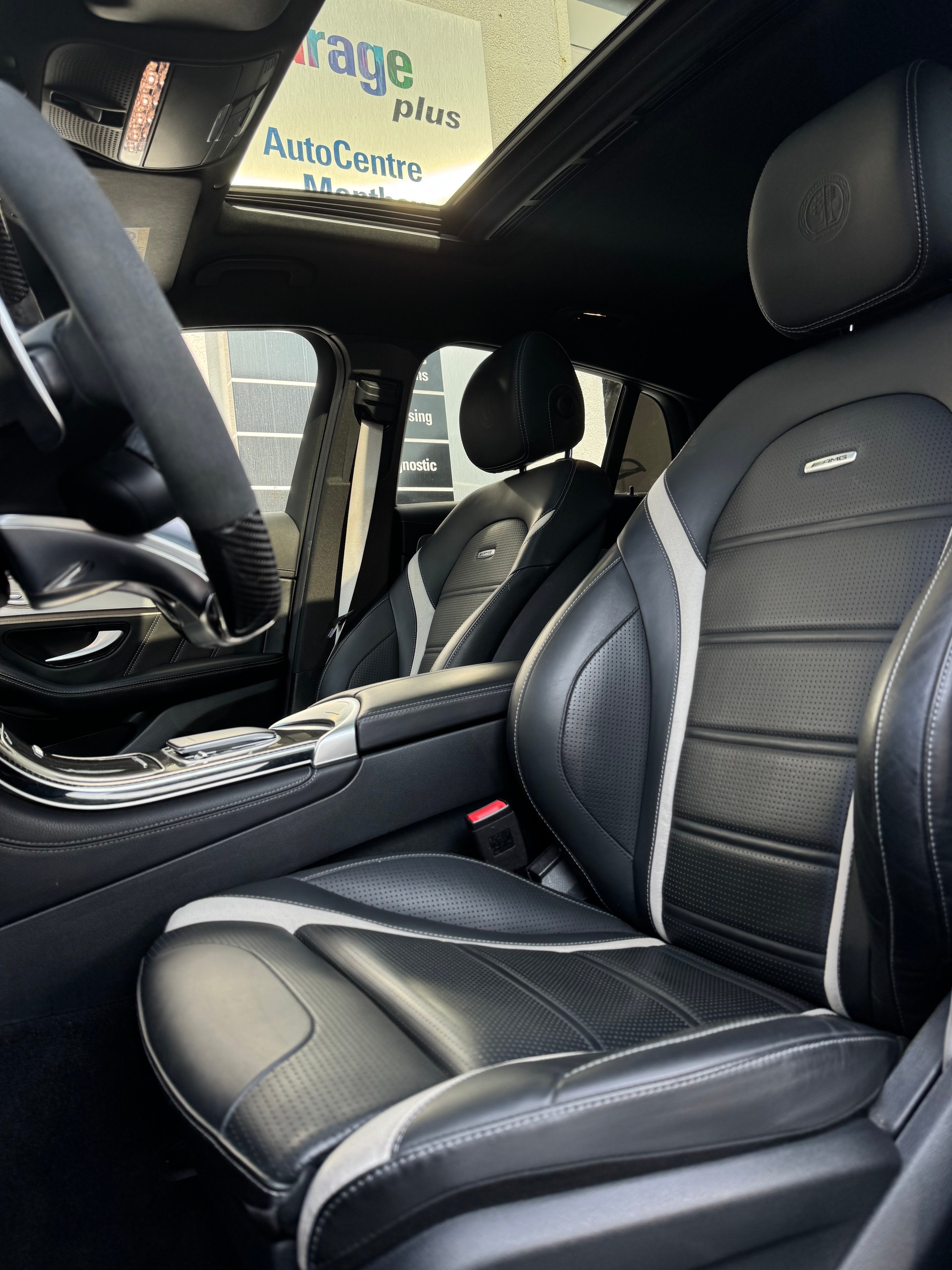 MERCEDES-BENZ GLC Coupé 63 S AMG 4Matic 9G-Tronic-image-12