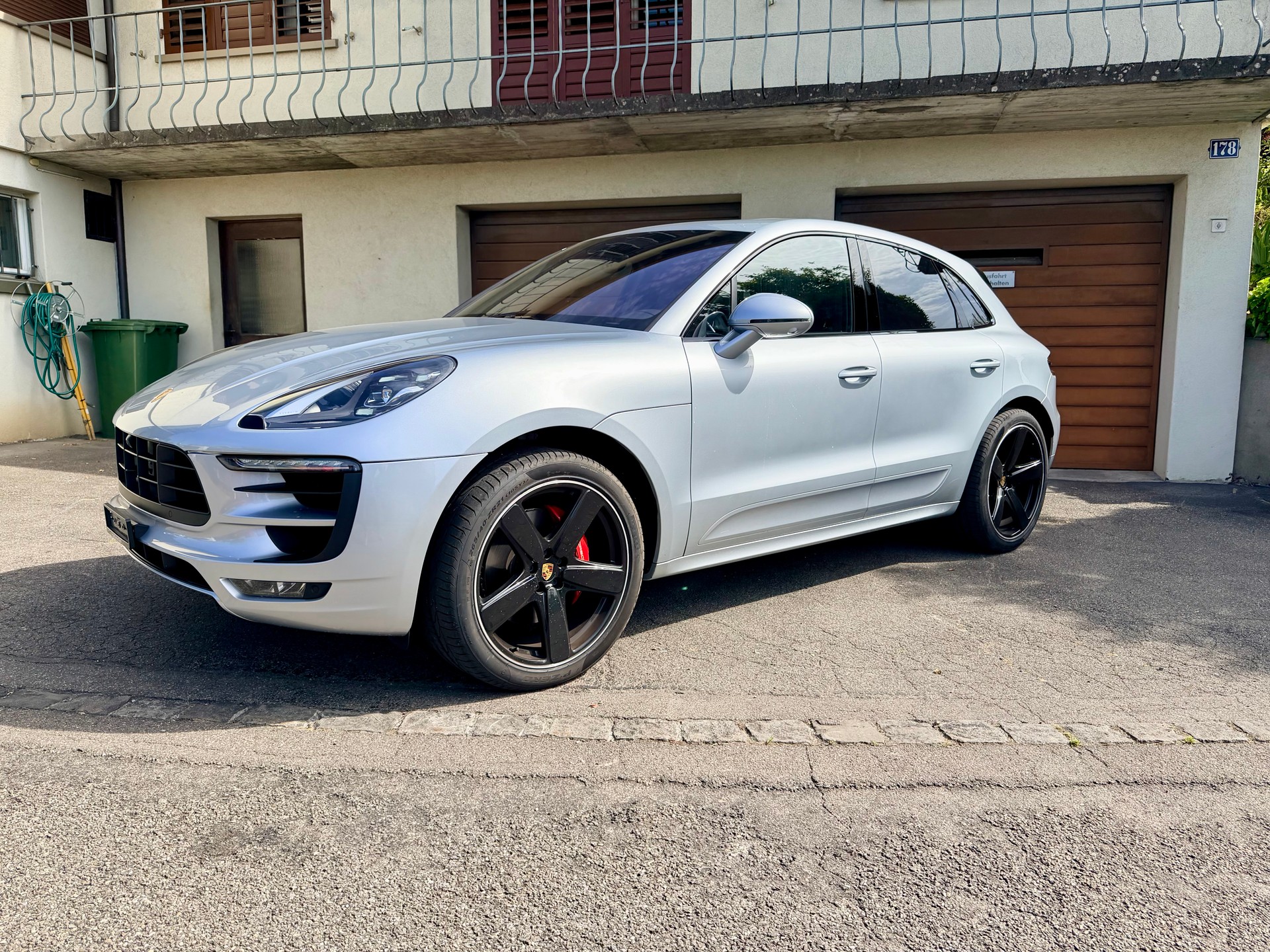 PORSCHE Macan GTS PDK-image-6