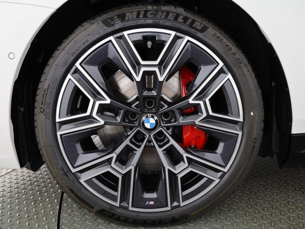 BMW i5 eDrive40 Touring-image-6