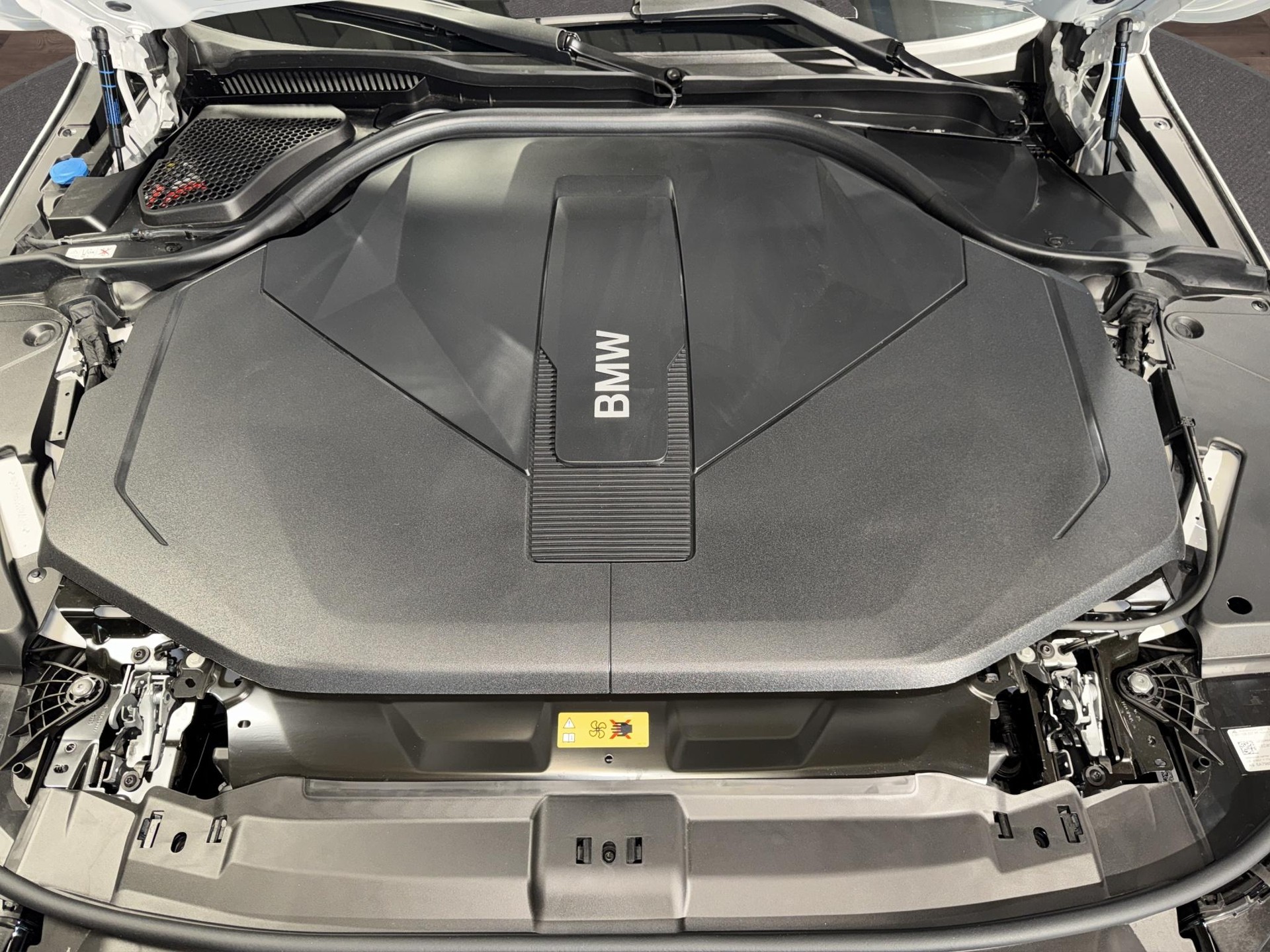 BMW i5 eDrive40 Touring-image-28