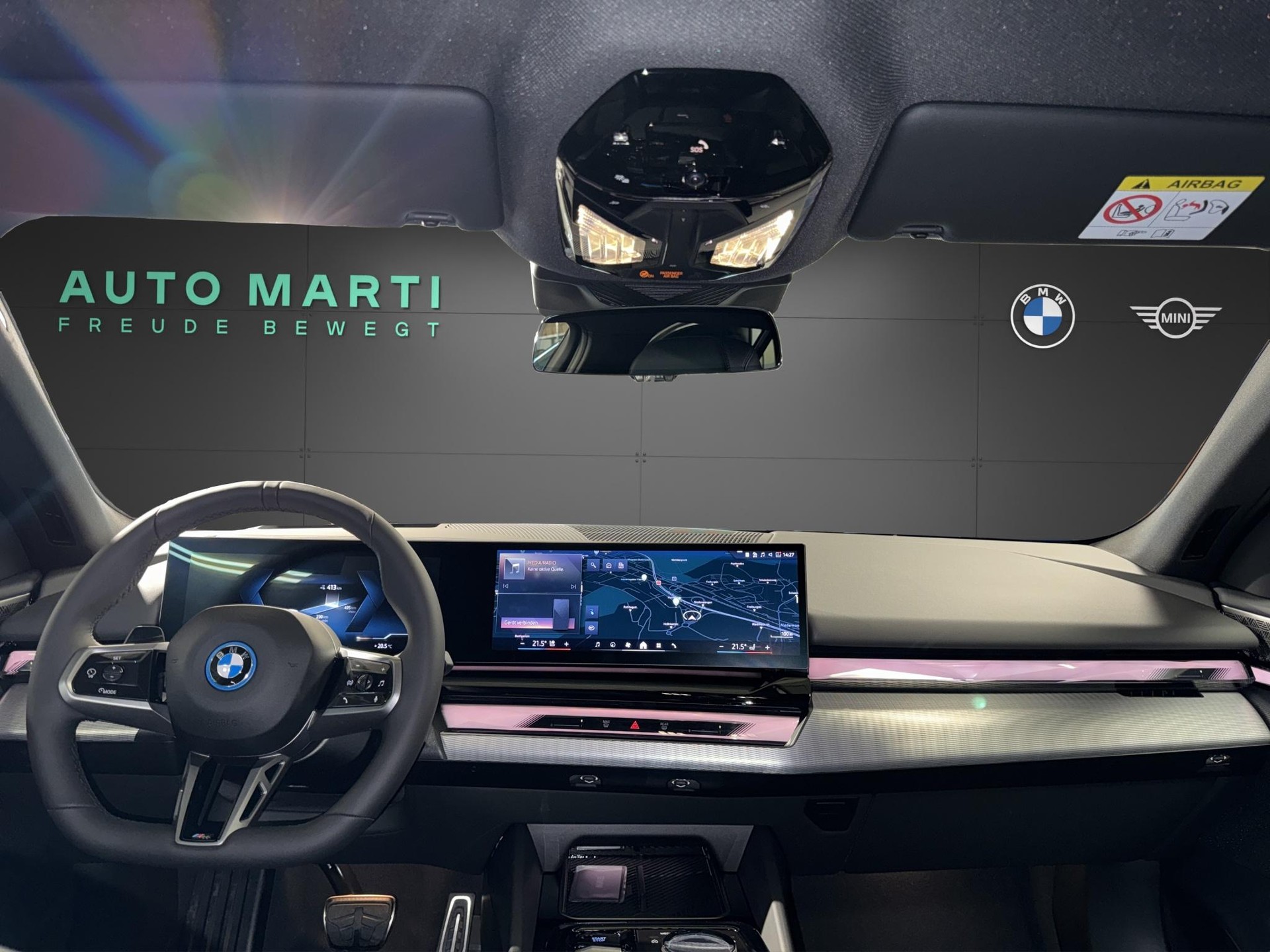BMW i5 eDrive40 Touring-image-26
