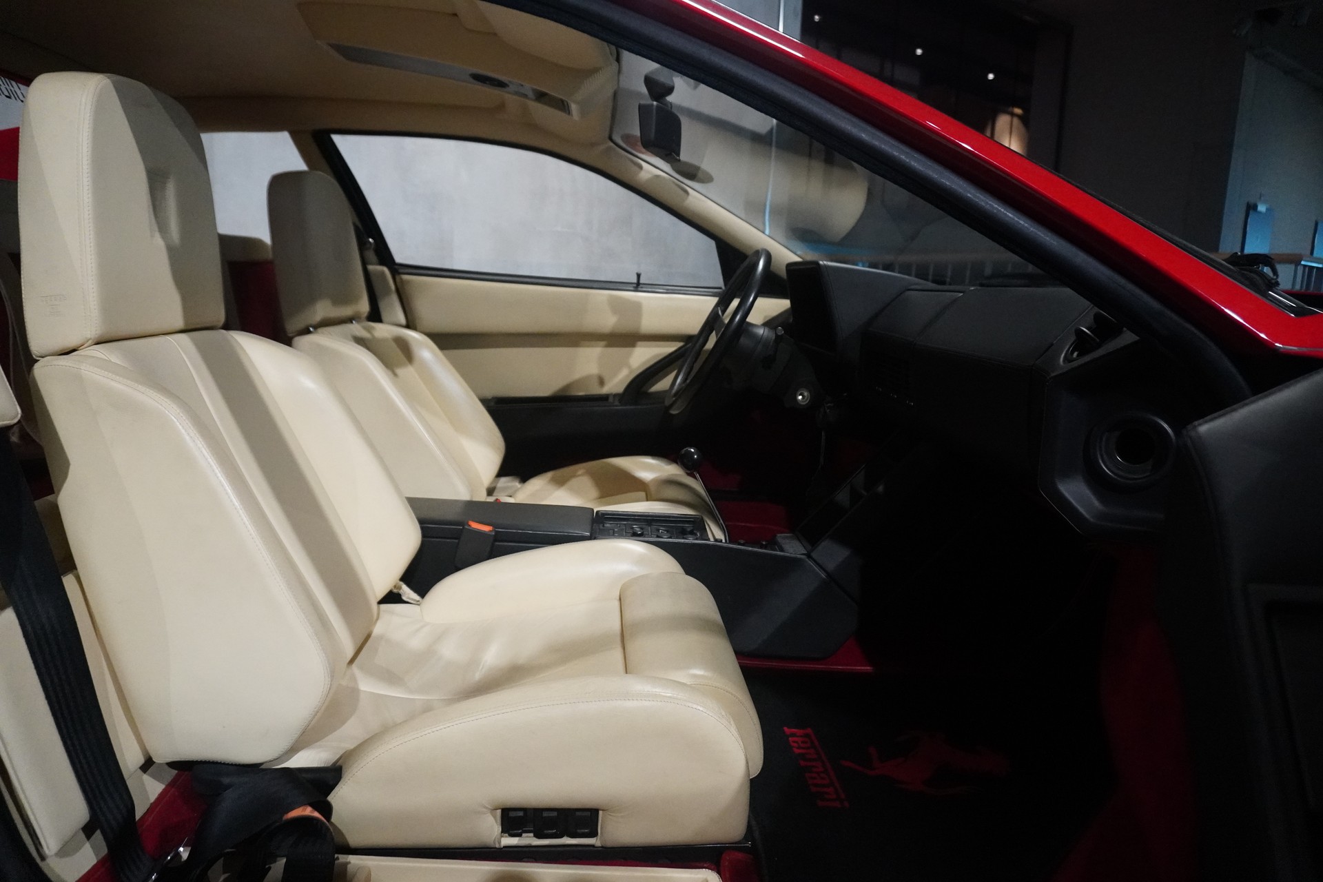 FERRARI Testarossa-image-6