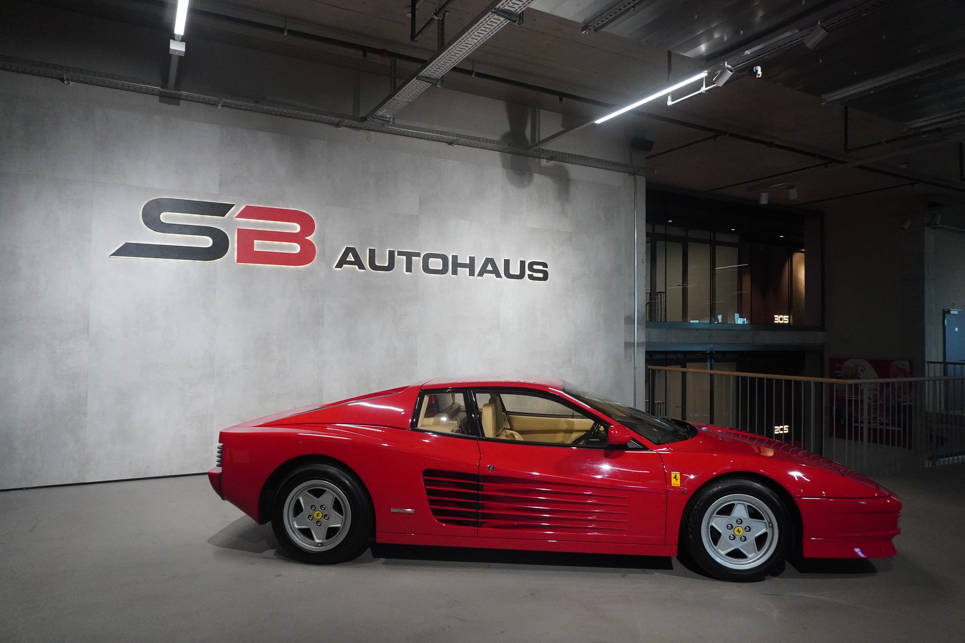 FERRARI Testarossa-image-2