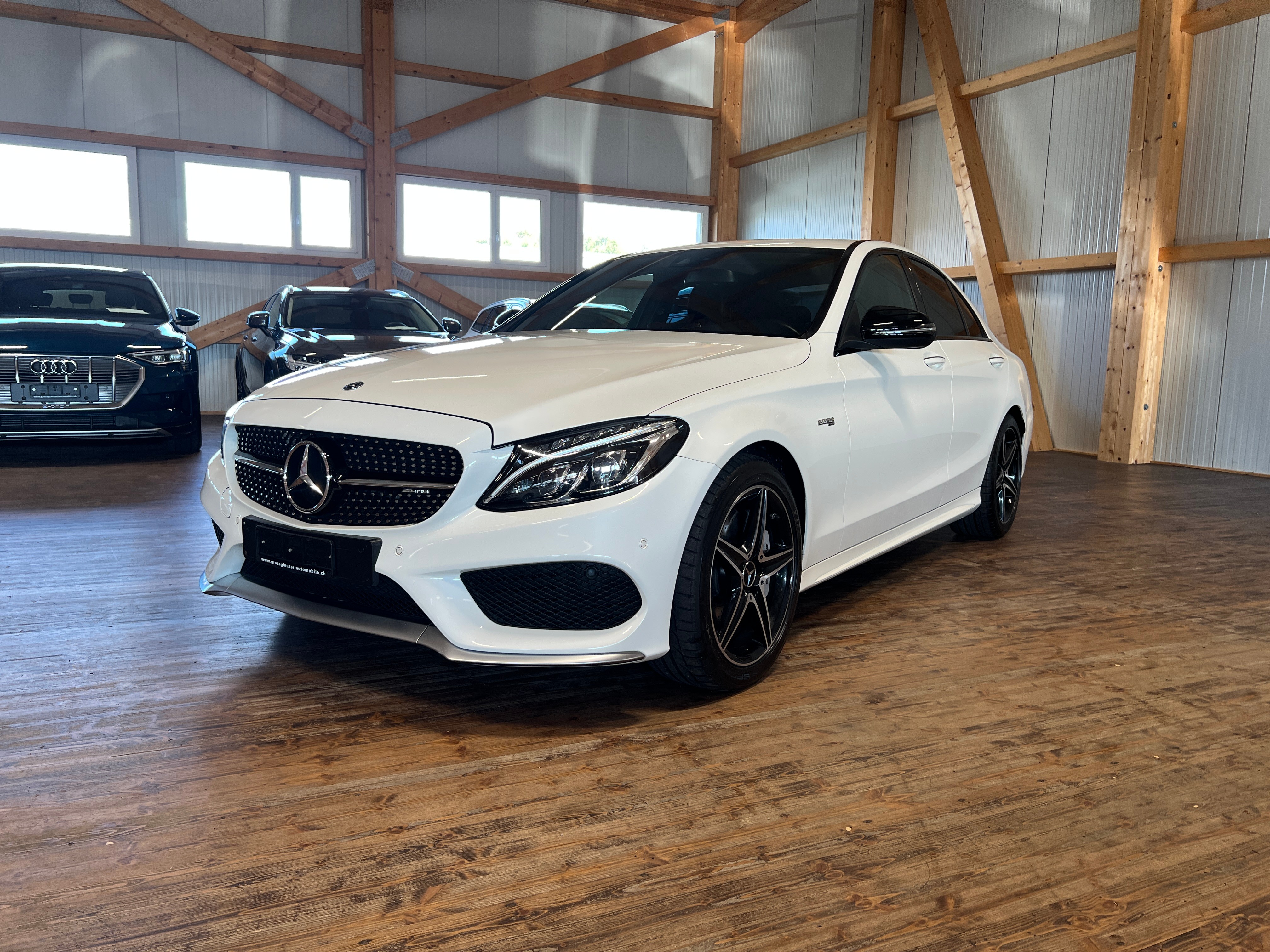 Car photo
