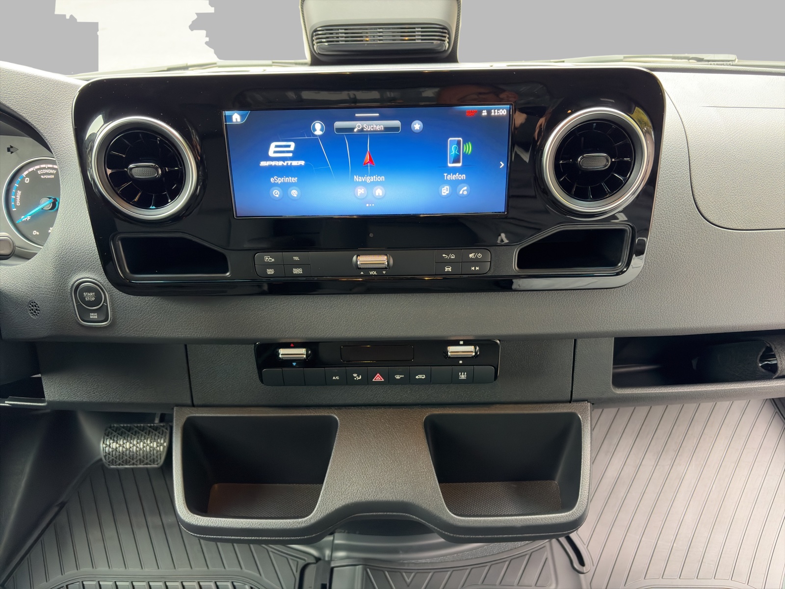 MERCEDES-BENZ eSprinter 320 81kWh Standard Pro WORKER-image-15