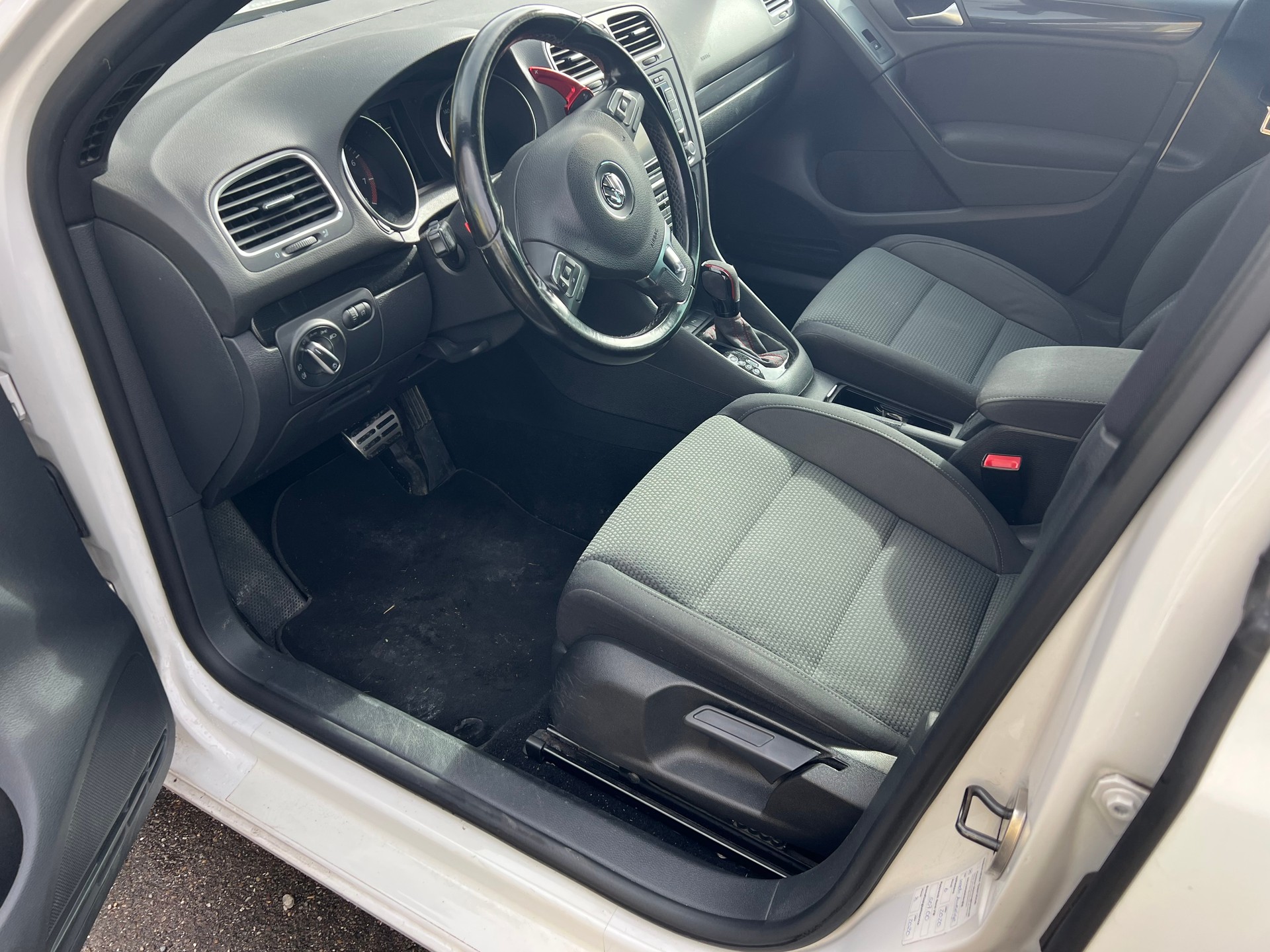 VW Golf 1.4 TSI Highline DSG-image-7