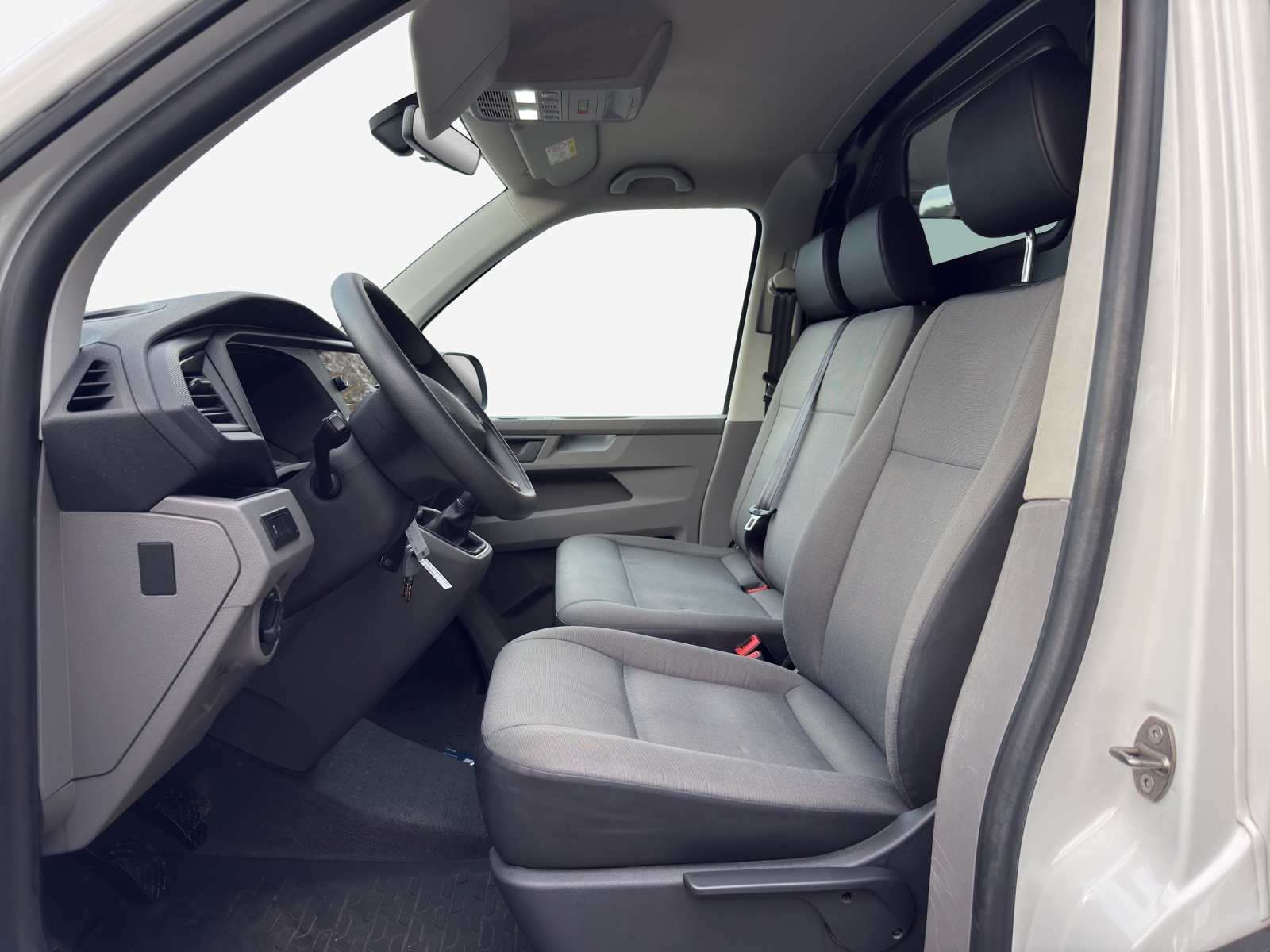 VW T6.1 2.0 TDI 4Motion-image-8